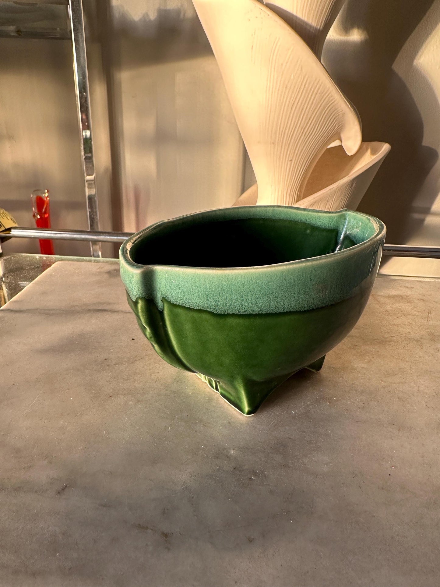 Covina Pottery CP Planter Ceramic MCM Amoeba Kidney Teardrop Footed Pot 346