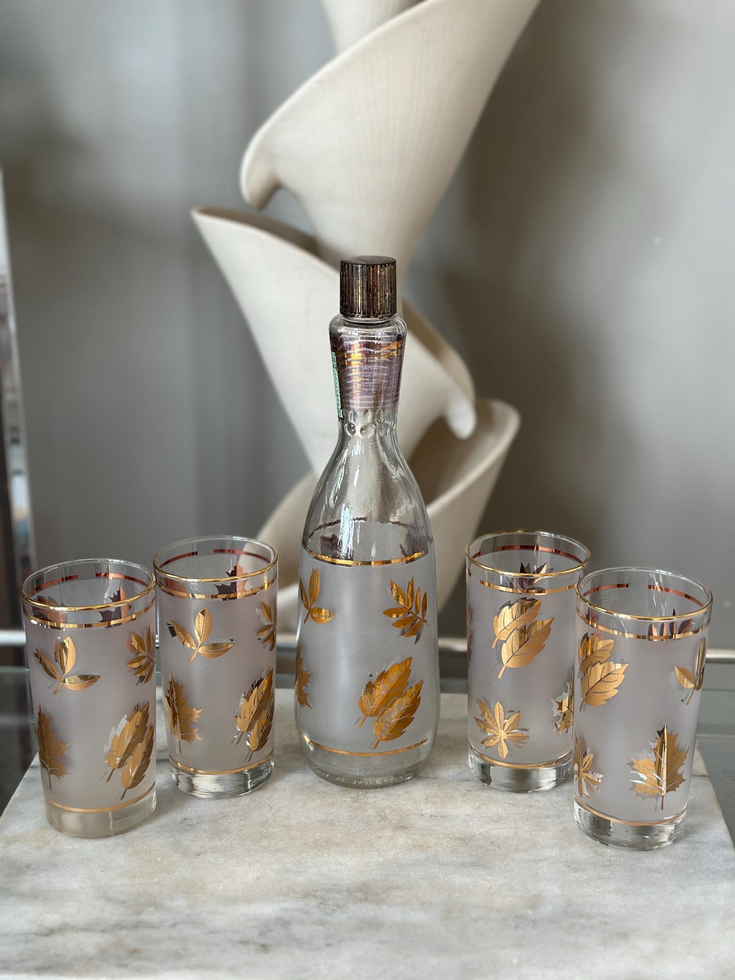 Mcm Gold Leaf Frosted Libby Glass Decanter & Cocktail Glasses with Gold Leaves, Vintage Barware, Frosted Gold Leaf, Hollywood Regency