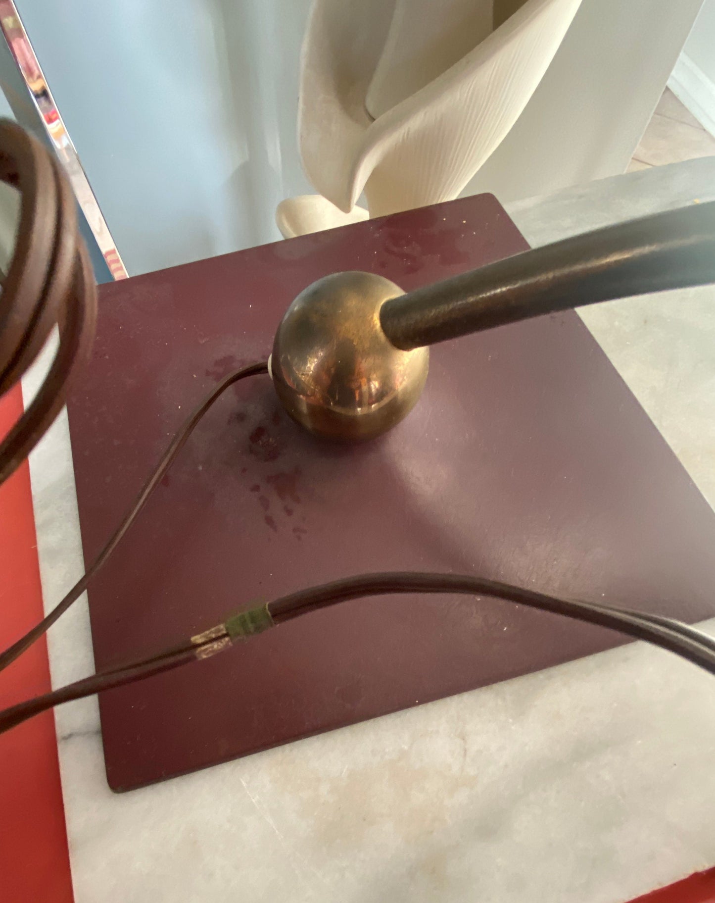 Mid Century Atomic Flying Saucer Wheeler Sight Light Desk Lamp