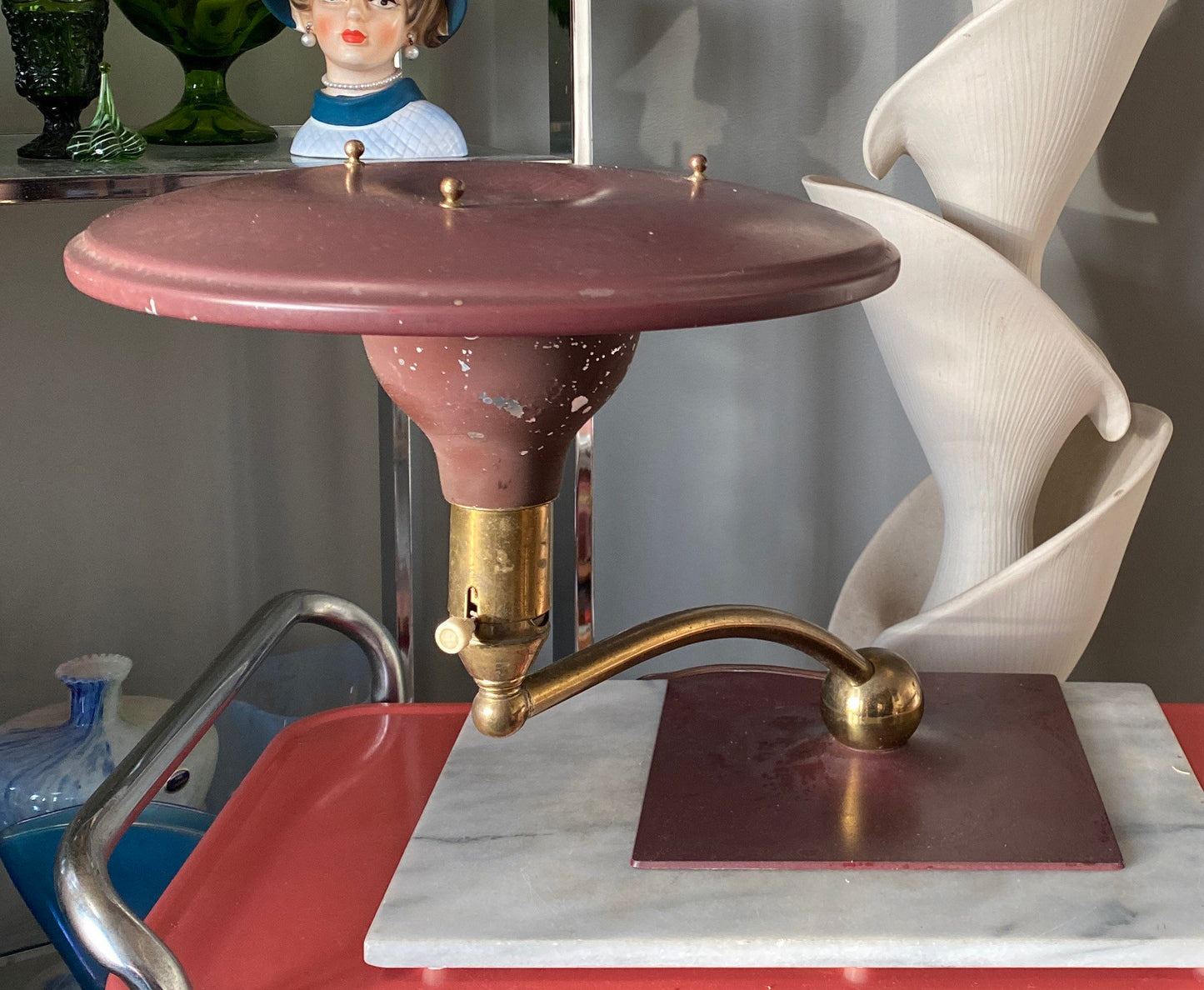 Mid Century Atomic Flying Saucer Wheeler Sight Light Desk Lamp