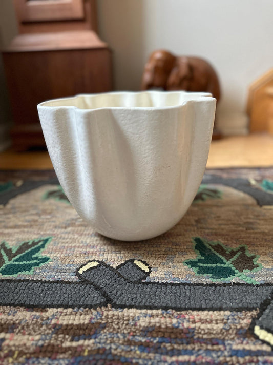 Vintage 1950s Mid Century Hull 427 Ceramic Wave Planter | MCM USA pottery