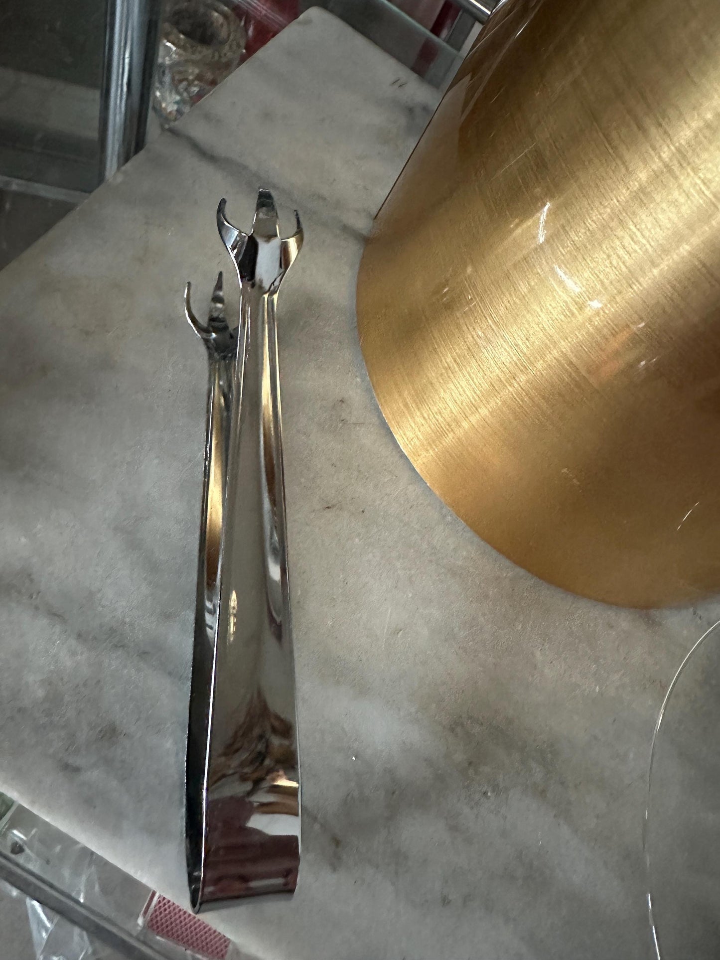 Vintage Gold MCM Ice Bucket: Mid-Century Modern Barware with Lucite Lid