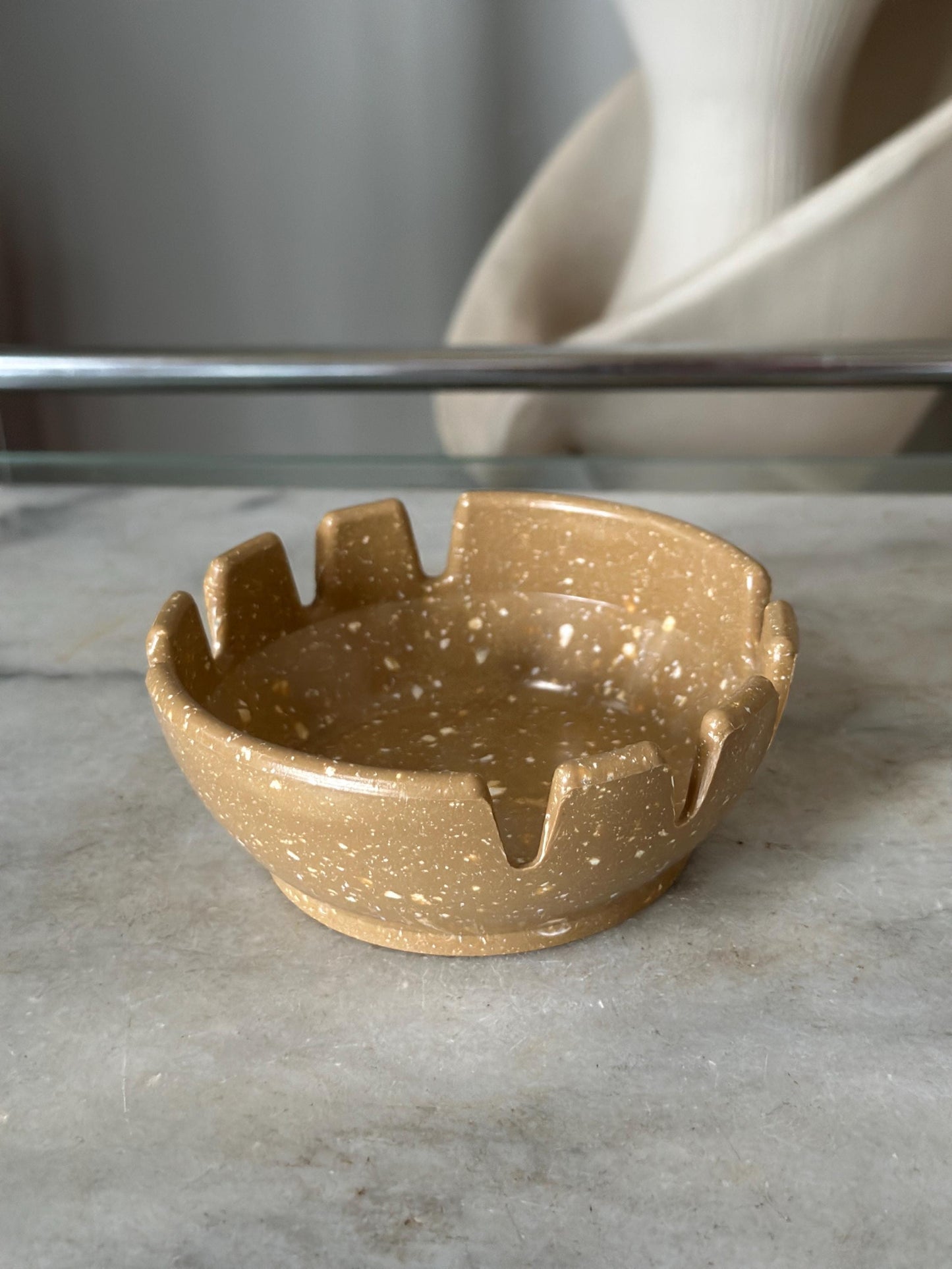 Vintage Synthetic Plastics Co. Tan / Brown White Speckled Confetti Ashtray Newark NJ