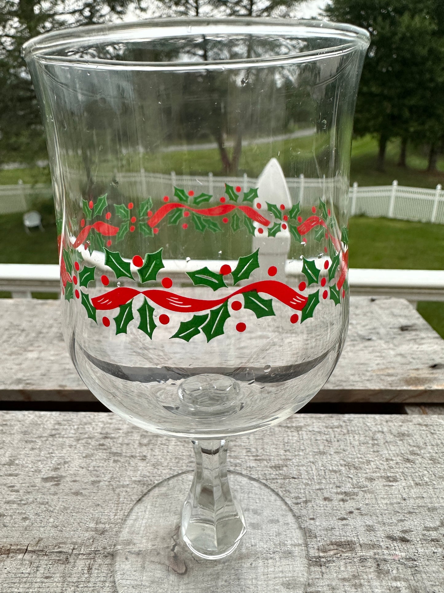 Set of 2 Arby's Christmas Glass; Holly; Red Ribbon; Gold Rimmed; 1990's
