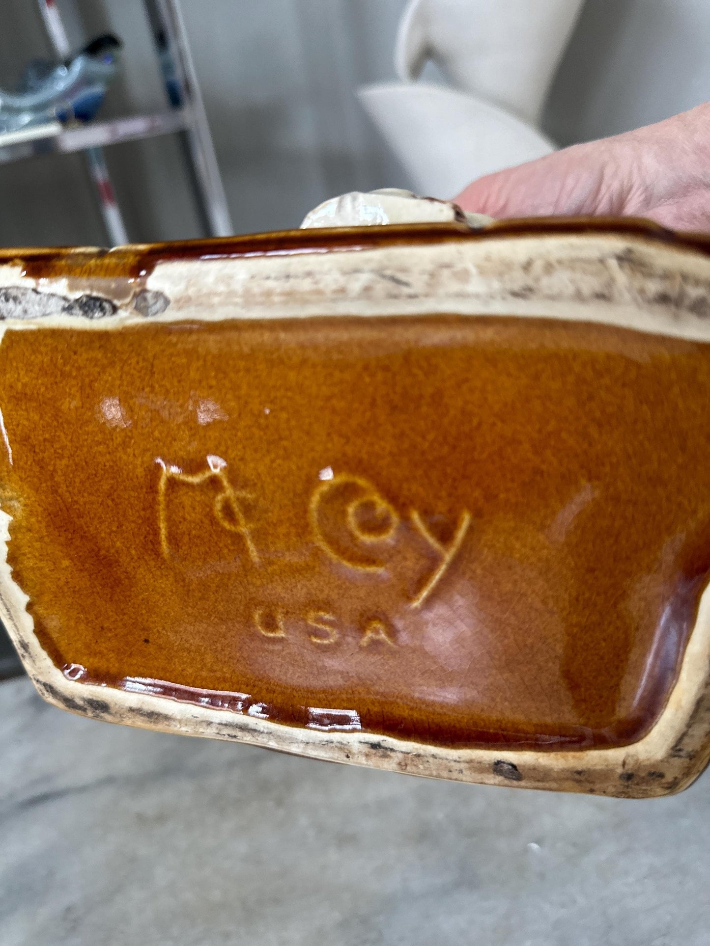 1950s Vintage McCoy Pottery Planter | Spinning Wheel with Cat & Dog | Mid-Century Ceramic | 6.75” Tall