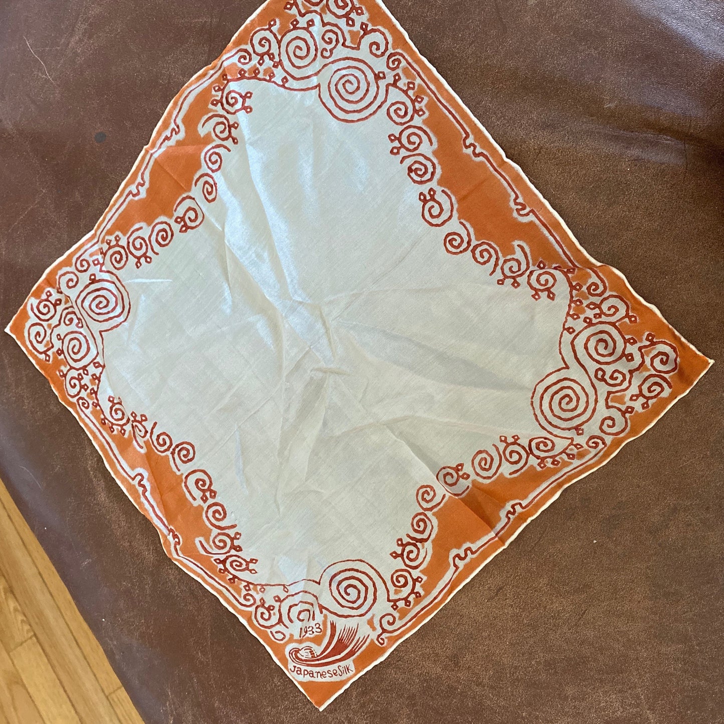 4 1930s Japanese Silm Hankies | Japanese Silk Handkerchiefs | Giesha Girls ~ Pagoda