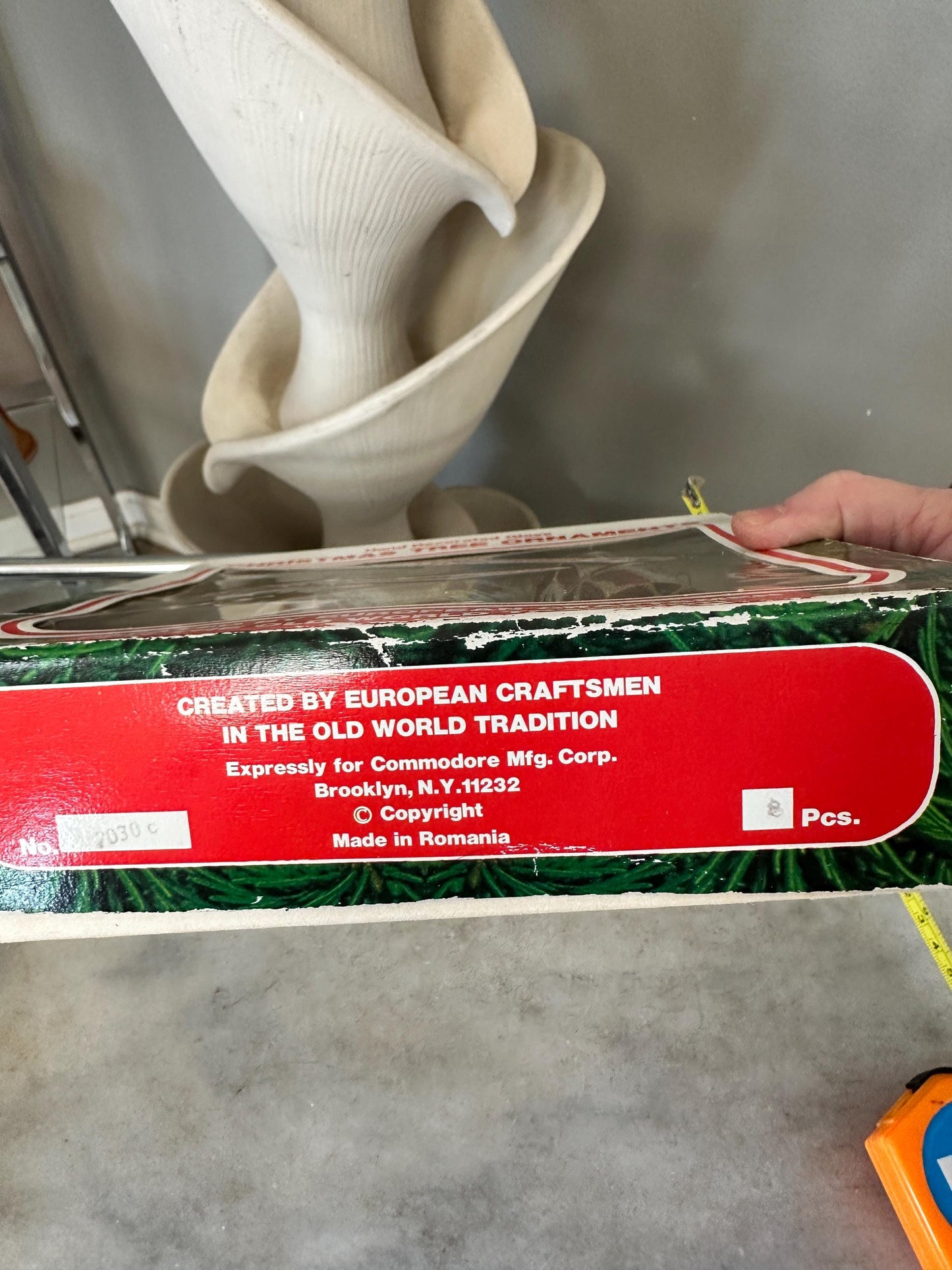 Vintage Commodore Christmas Ornaments – Frosted Poinsettia Glass Set, Romania