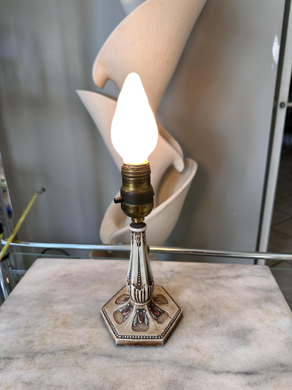 Vintage Cast Iron Lamp, Hand-Painted Details, Ornate Lighting, Unique Top Clip for a glass shade