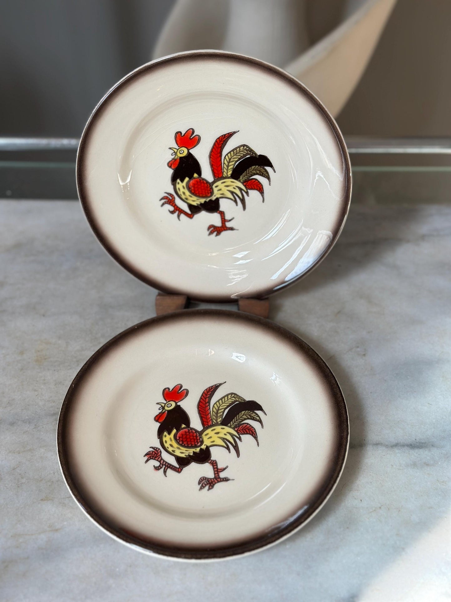 Set of 2 Vintage Metlox Red Rooster Dessert Plates – Farmhouse Kitchen MCM USA, 6.25”