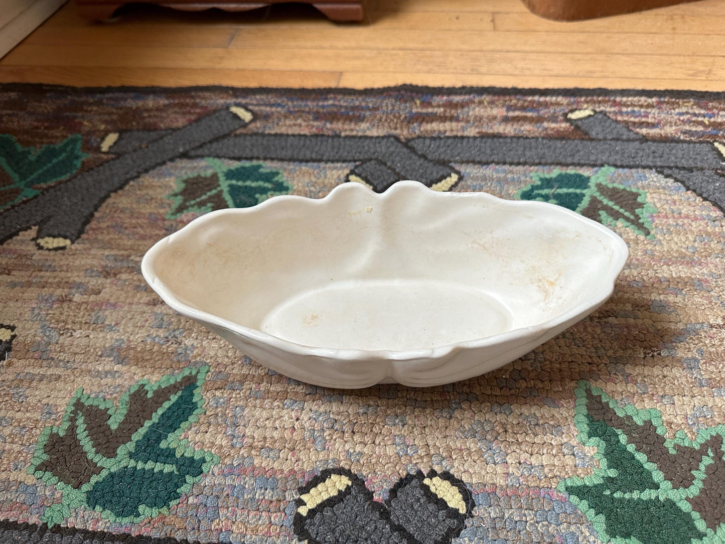 Hull USA #F77 Matte Ivory Oval Pottery Planter | Hull USA Centwrpiwce / Console | USA Pottery