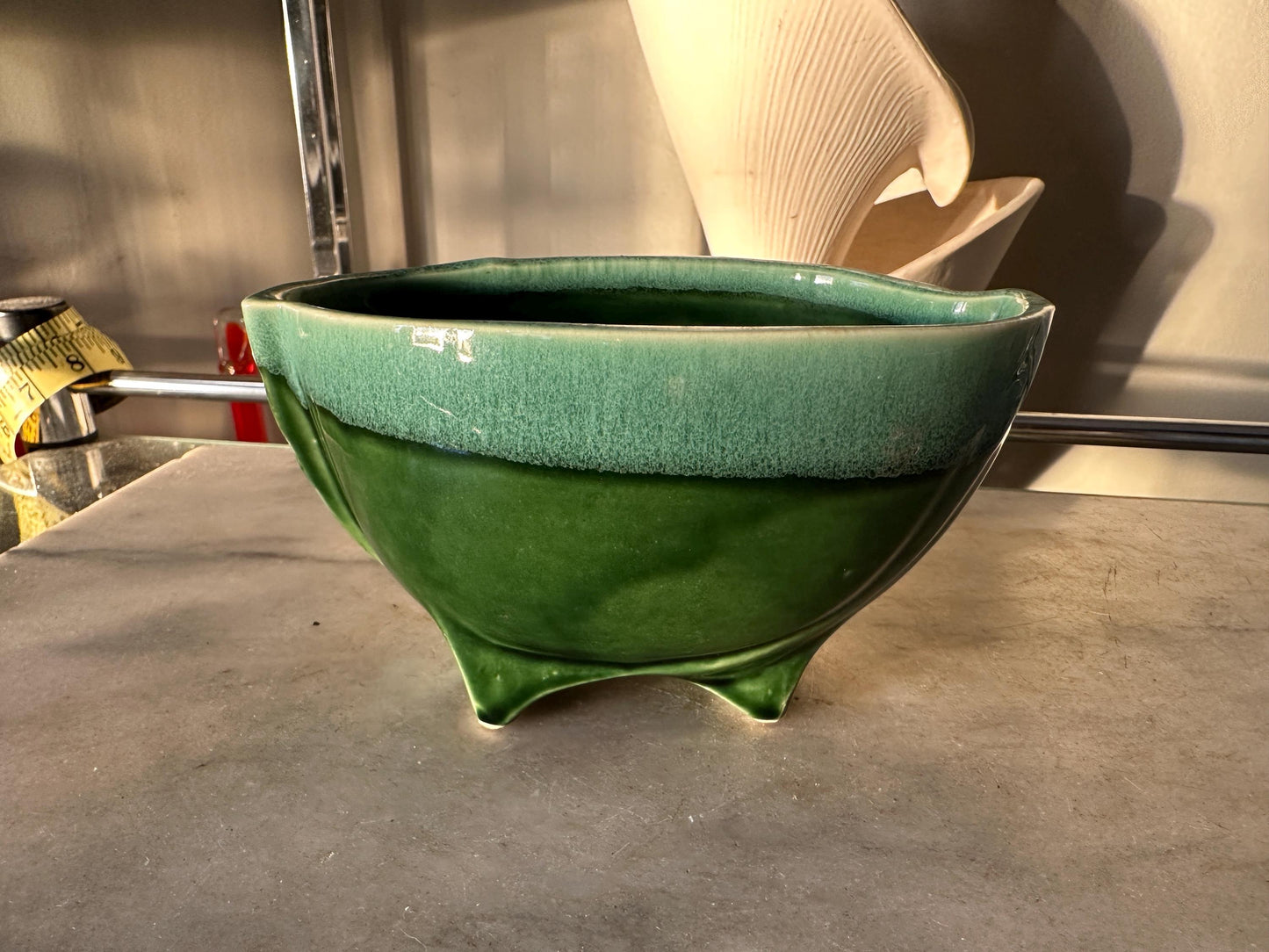 Covina Pottery CP Planter Ceramic MCM Amoeba Kidney Teardrop Footed Pot 346