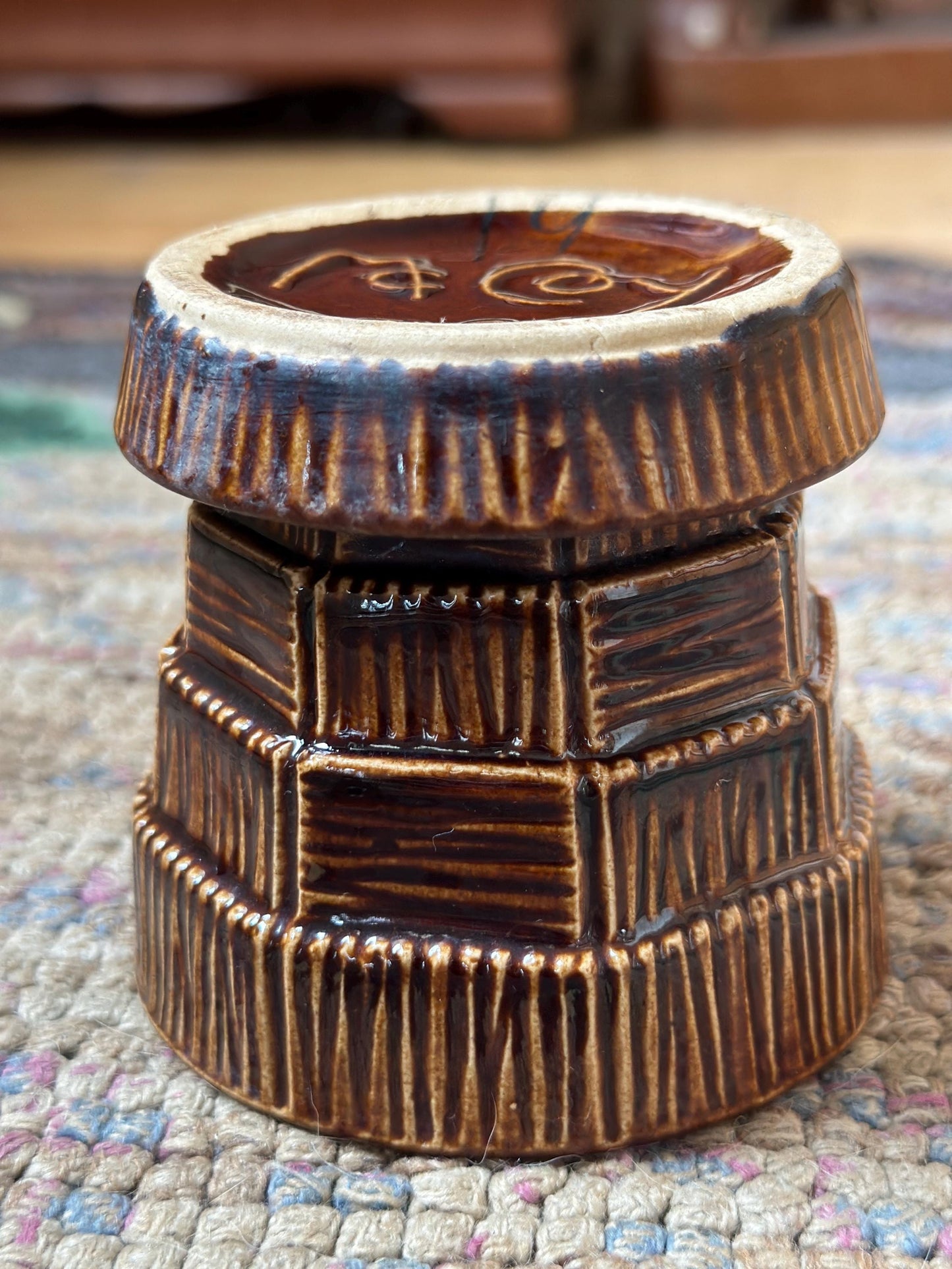 MCCOY vintage 1940’s basket weave brown planter