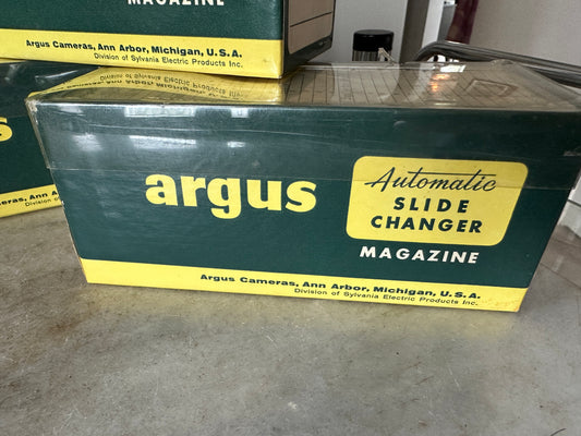 Argus Airequipt Automatic Slide Changer Magazine # 593 For 2x2 Slides 36 Slide Capacity (5) Includes Slides from Europe