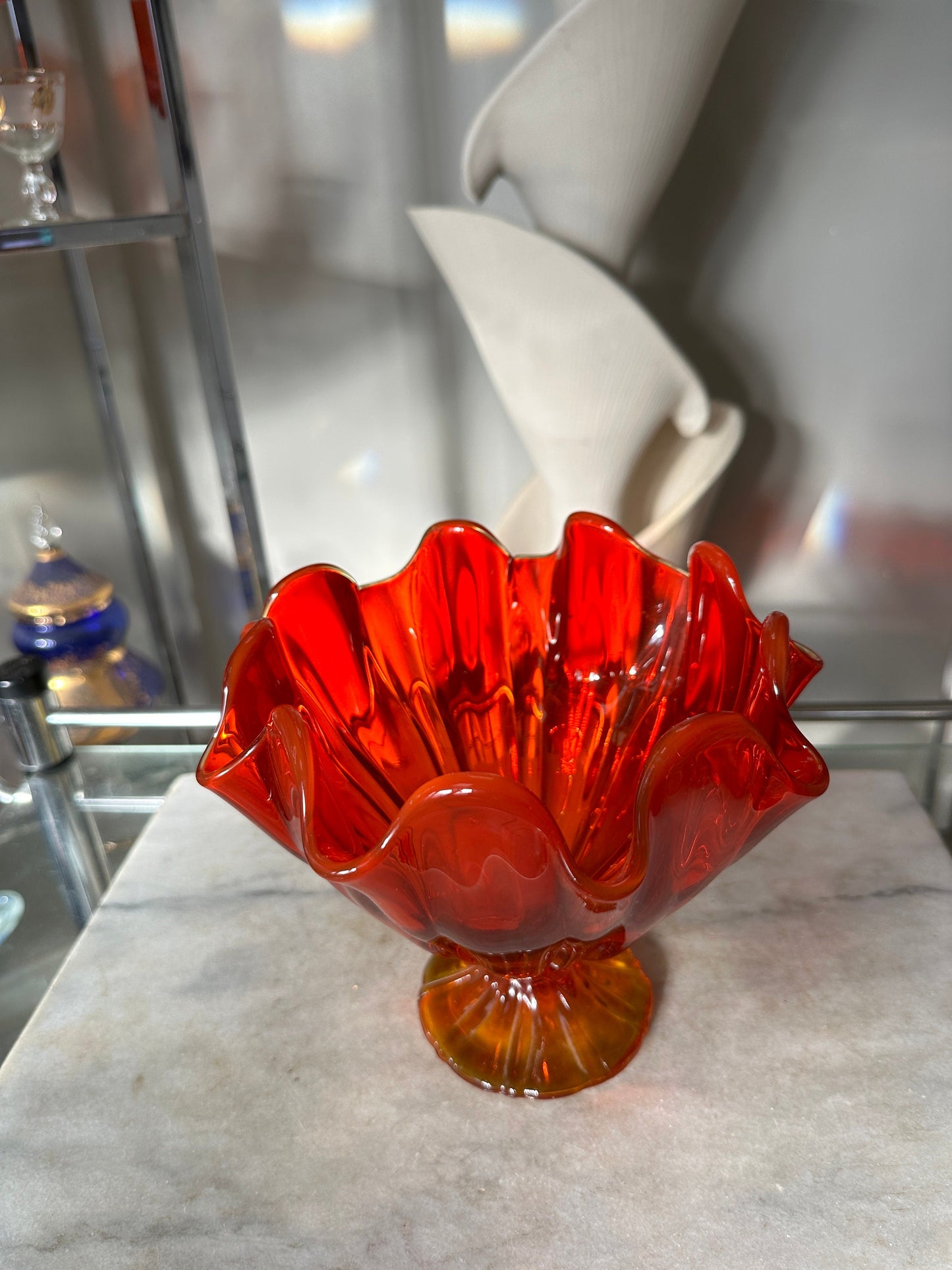 Vintage L. E. Smith Amberina Large Ruby Red Handkerchief Vase | MCM Handkerchief Compote