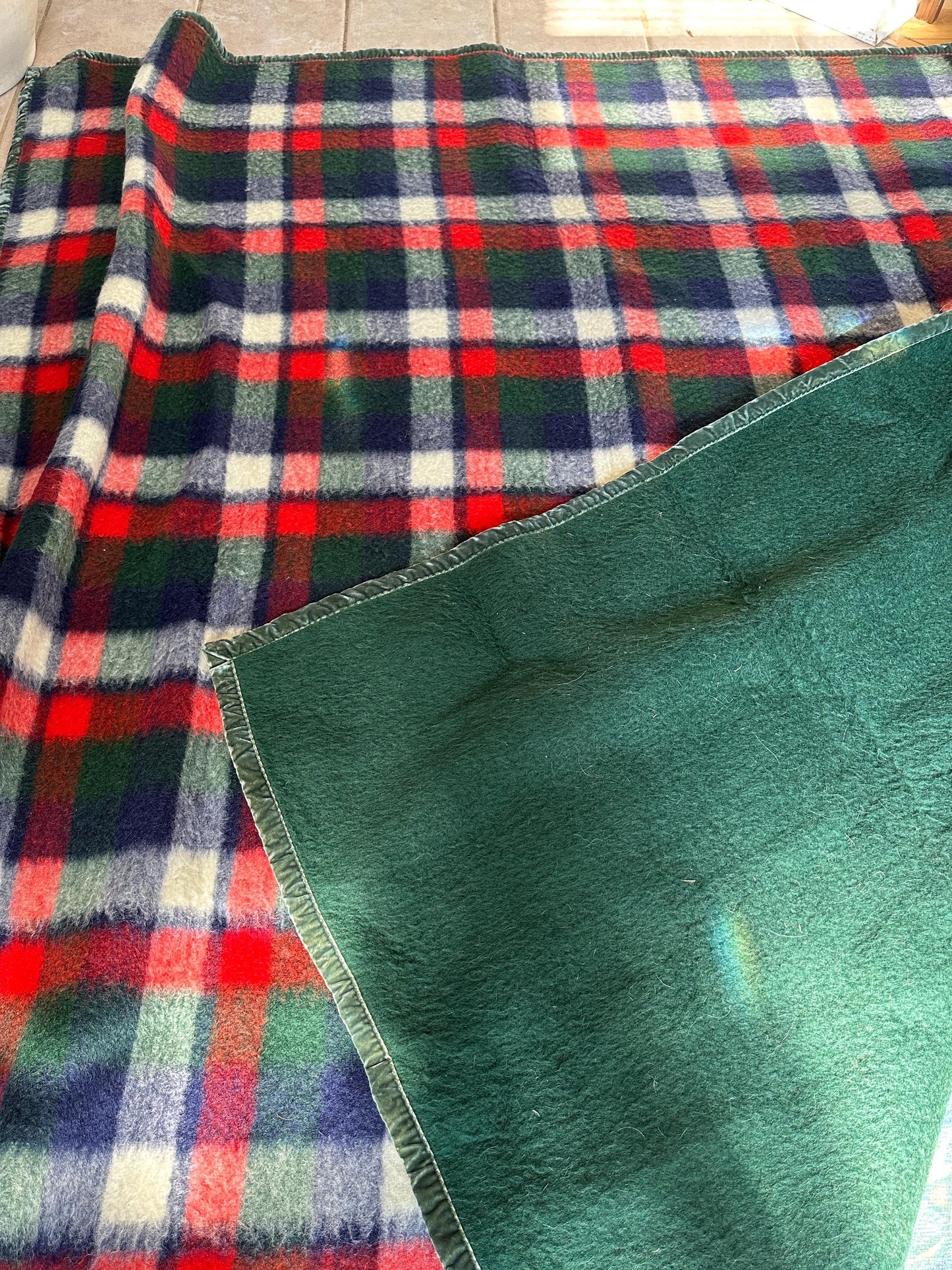 Lebber Vintage wool plaid blanket 100% pure new wool from Aabe | 90” x 90”