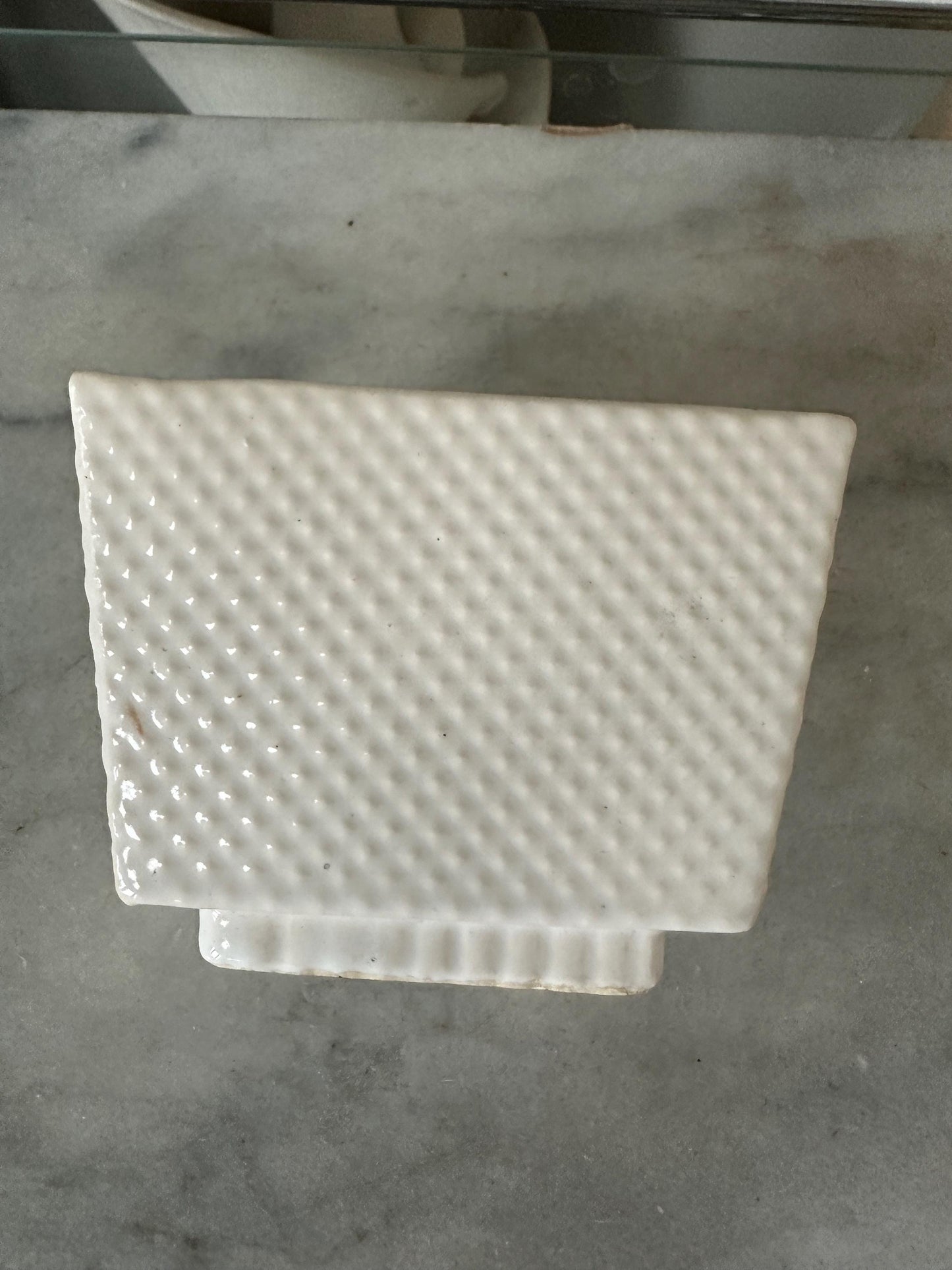 Vintage Brush (McCoy) 101 White Diamond Pattern Square Planter