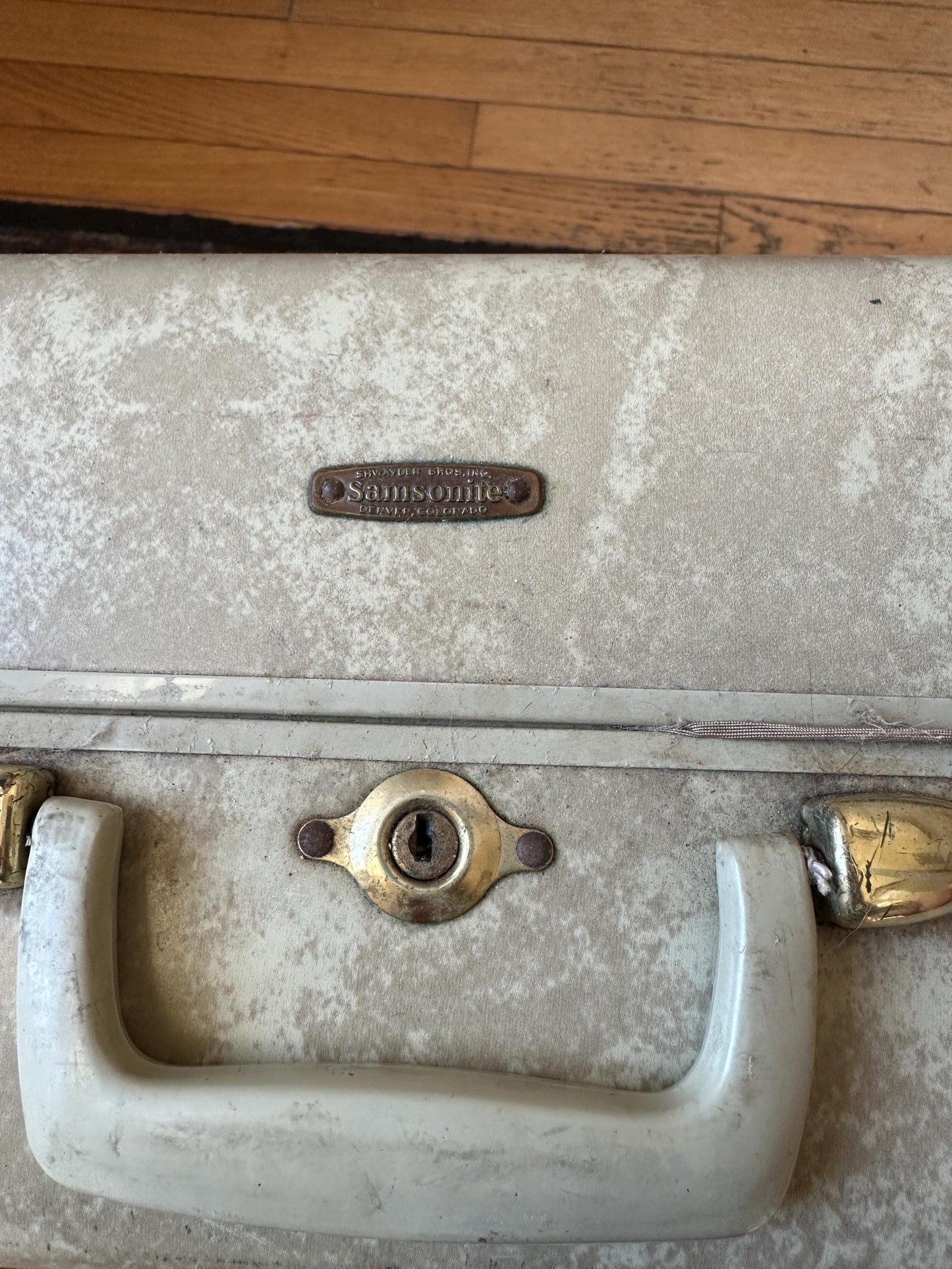 Vintage ~Samsonite Suitcase~Tan Marble ~#4551~Shwayder Bros Hard Case Luggage | Prop Piece