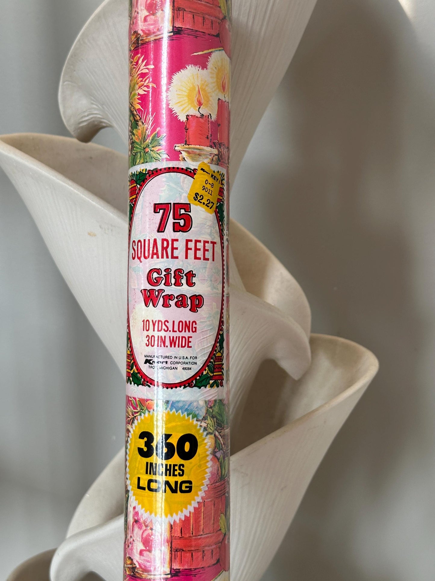 1960s Christmas Gift Wrap Roll Sealed Retro Candles NOS Vintage Christmas, Red | Kmart Retro Wallpaper