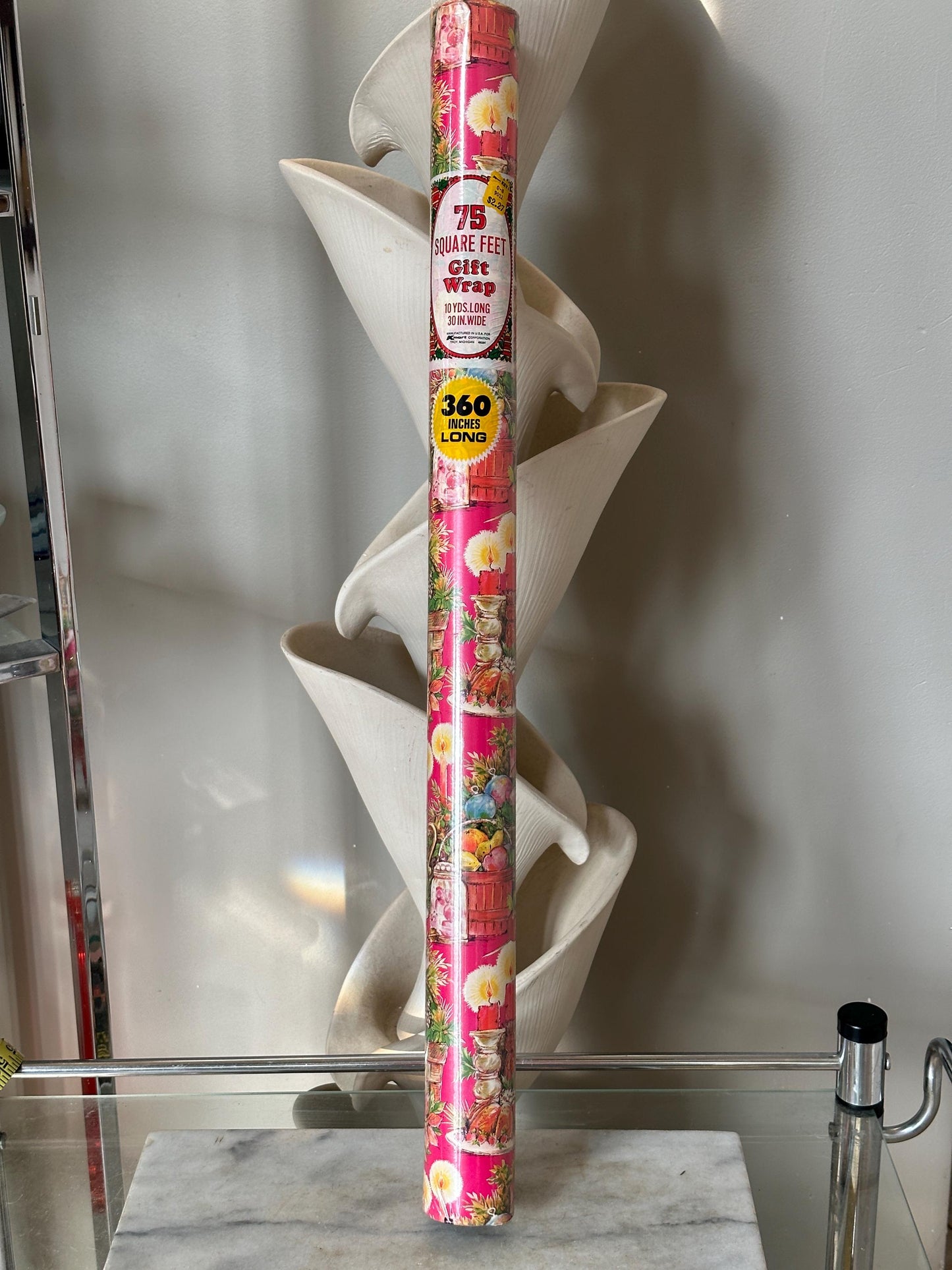 1960s Christmas Gift Wrap Roll Sealed Retro Candles NOS Vintage Christmas, Red | Kmart Retro Wallpaper
