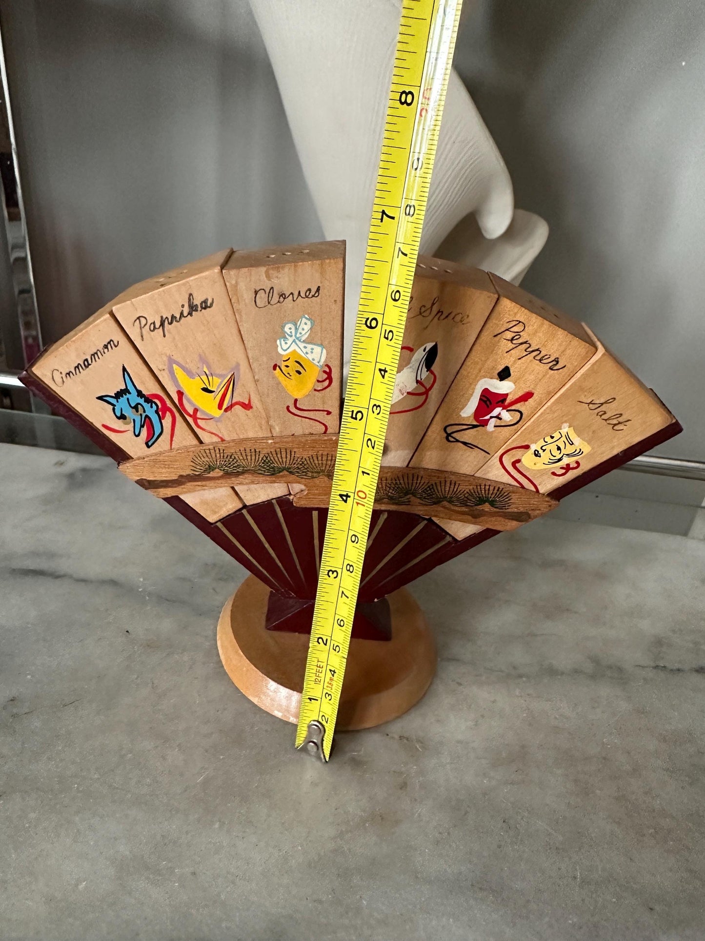 Asian Style Fan Caddy W/ 6 Wooden Shakers