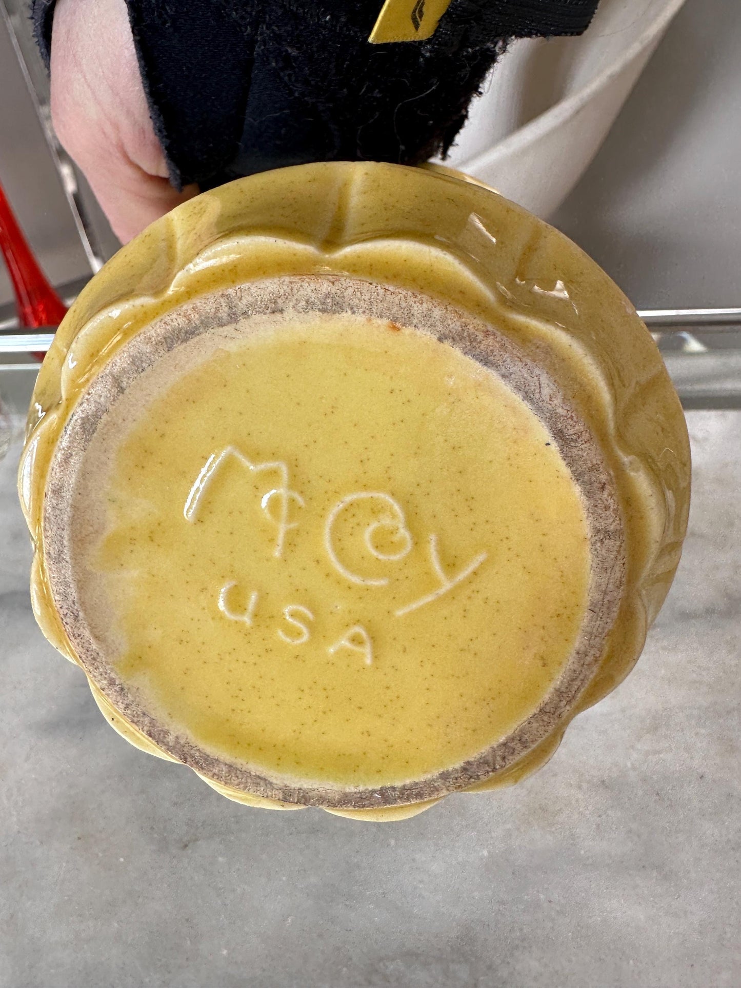 MCCOY vintage 1950s yellow planter, Yellow McCiy Flower Pot, Vintage McCoy, USA Pottery, Please Read Description