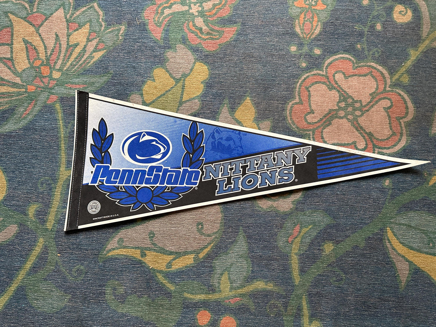 1990s Penn State Nittany Lions NCAA Felt Pennant