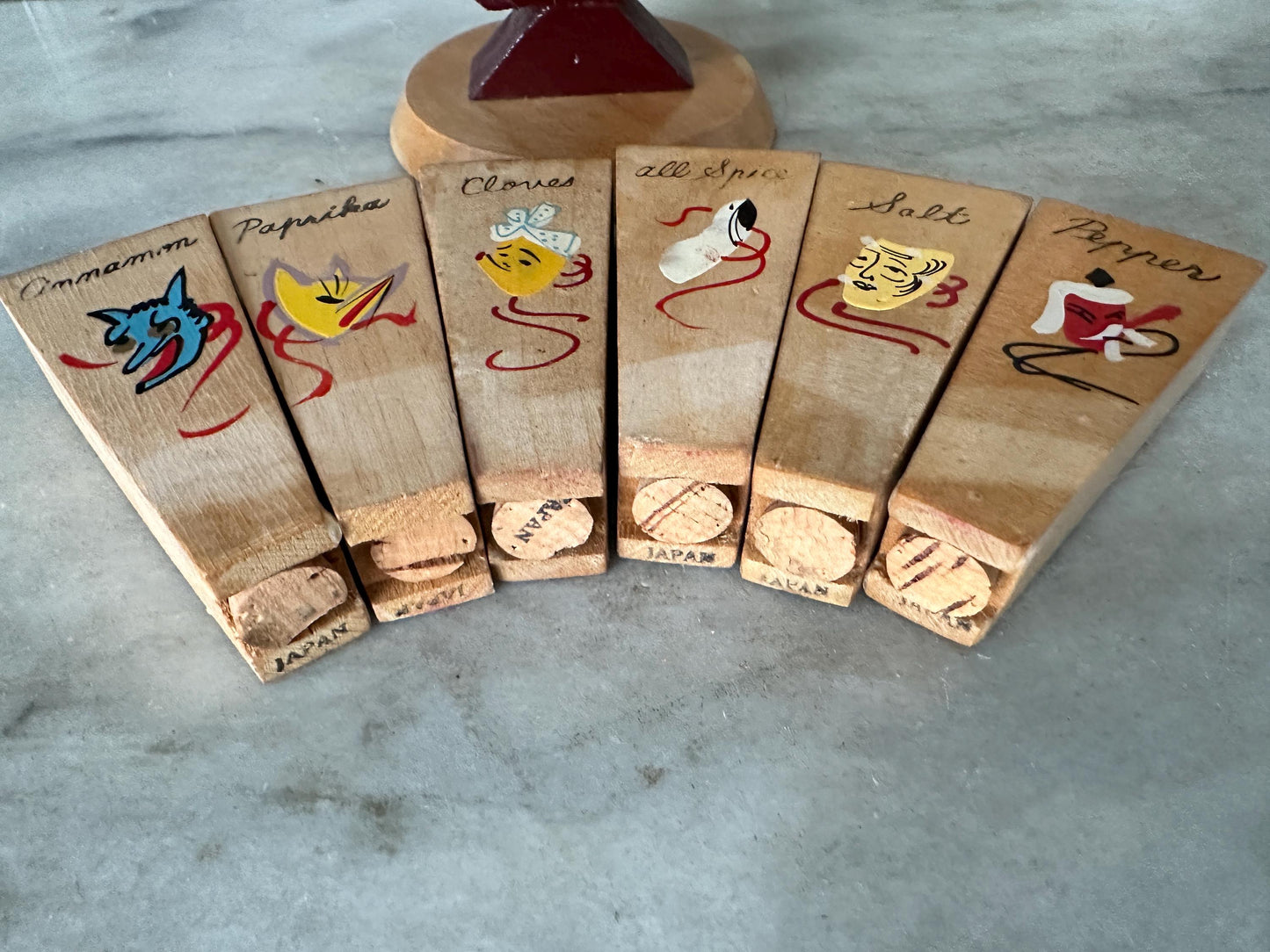Asian Style Fan Caddy W/ 6 Wooden Shakers