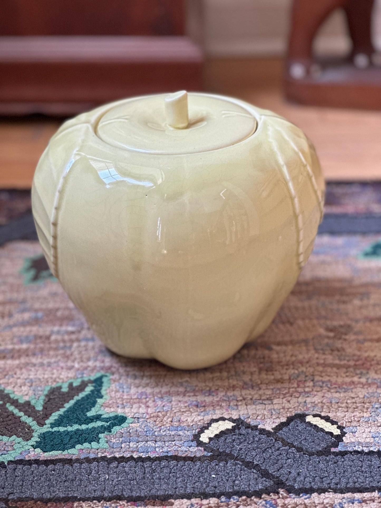 Rare* Yellow Hull Pottery Blushing Apple 1940's Mid Century Cookie Jar