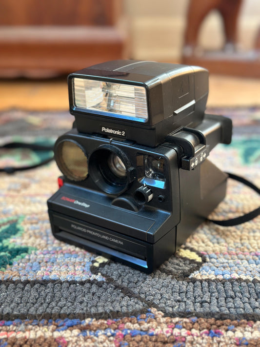 Vintage Polaroid Pronto! Sonar OneStep Camera with Flash (Untested, For Decor/Collection