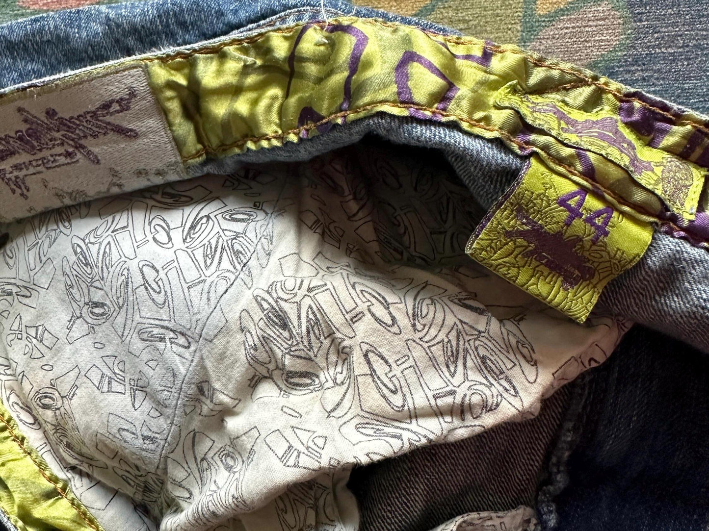 Vintage Miskeen Y2K Washed Graffiti Green Purple Denim Jeans 44 x 34