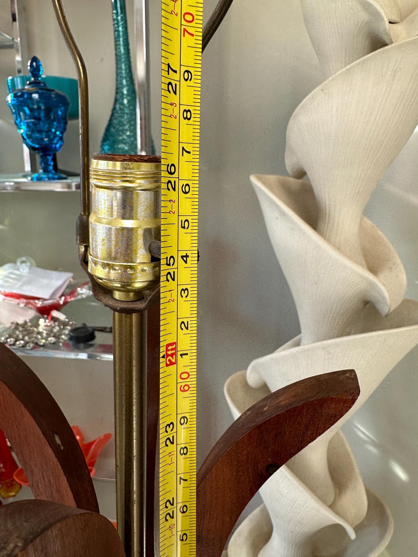 Scandinavian Modern Mid-Century Table Lamp in Pineapple Form