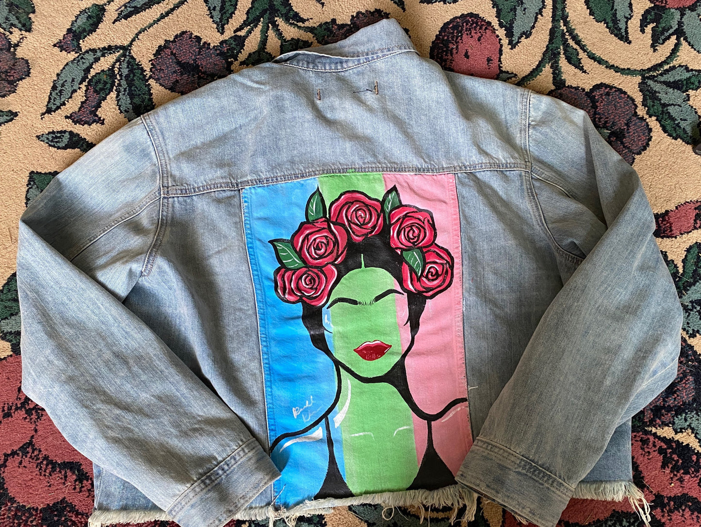 Hand-Painted Freida Kahlo Denim Jacket: Women's Street Art Clothing