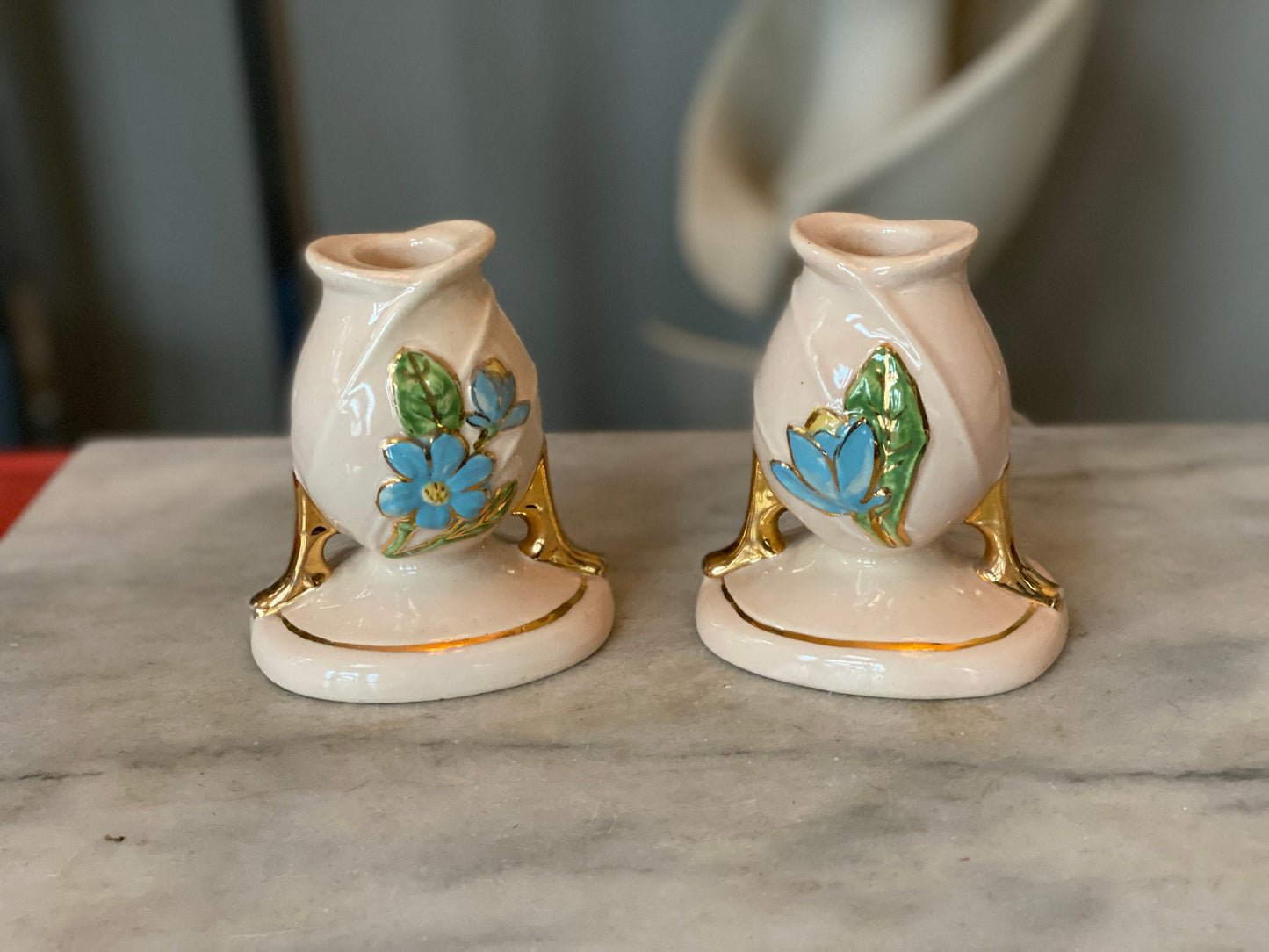 Mid-century Hull Pottery BLUE MAGNOLIA candlestick holders  | H-24 | USA