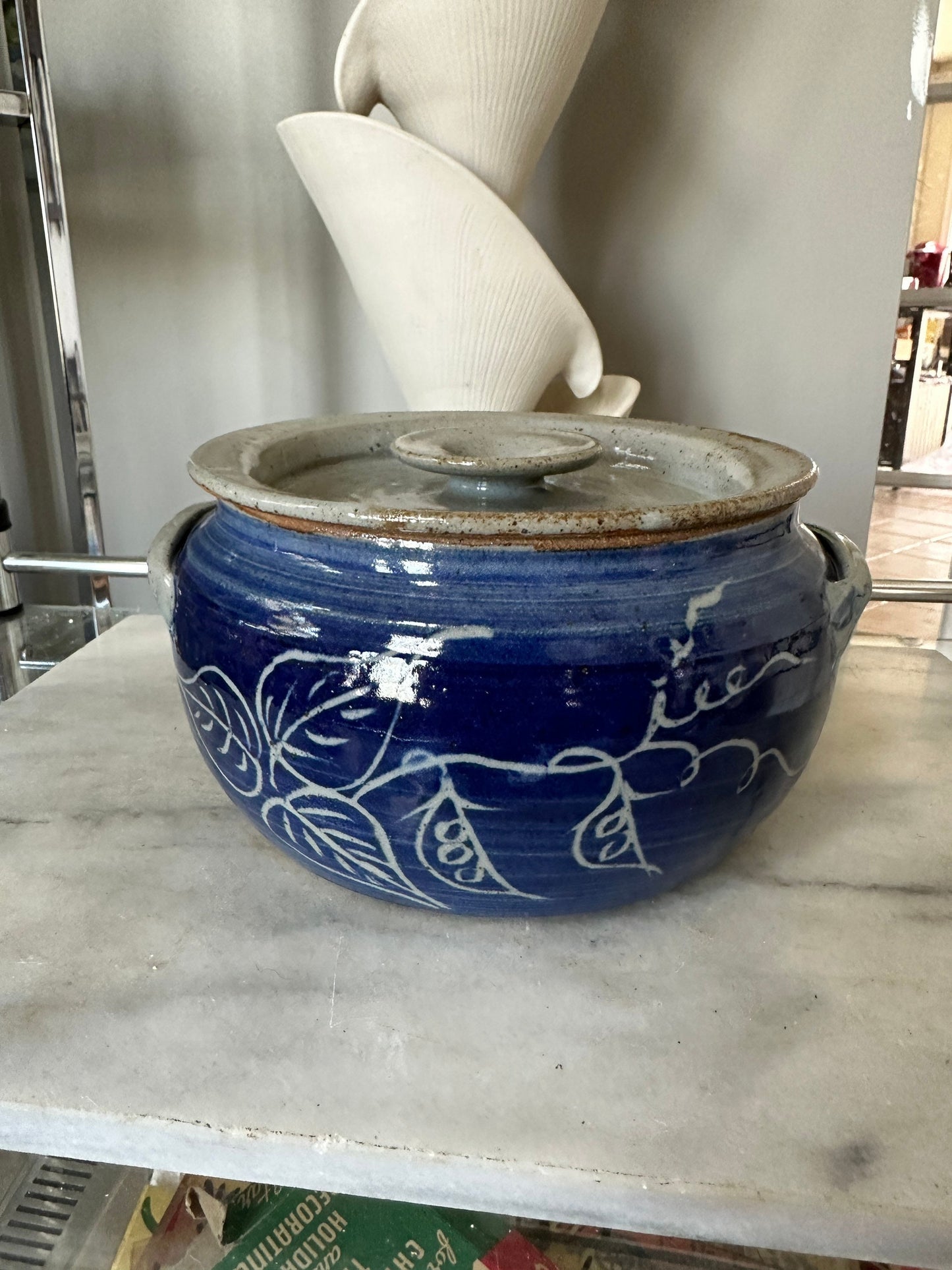 Vintage Ceramic Ard Pottery Bowl w Lid - Trinket/Catchall Dish - White and Blue Pottery - Blue w White Flowers / Farm House / Cottage Chic