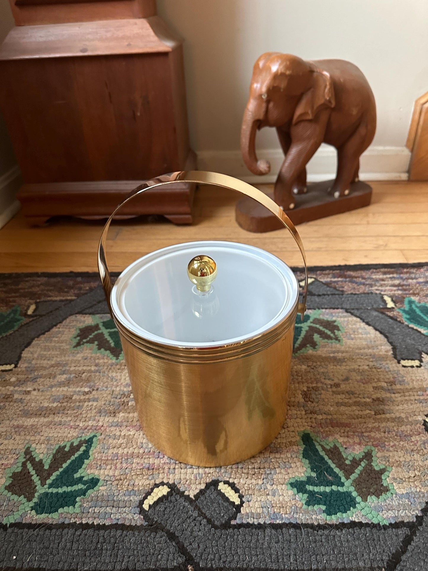 Vintage Gold MCM Ice Bucket: Mid-Century Modern Barware with Lucite Lid