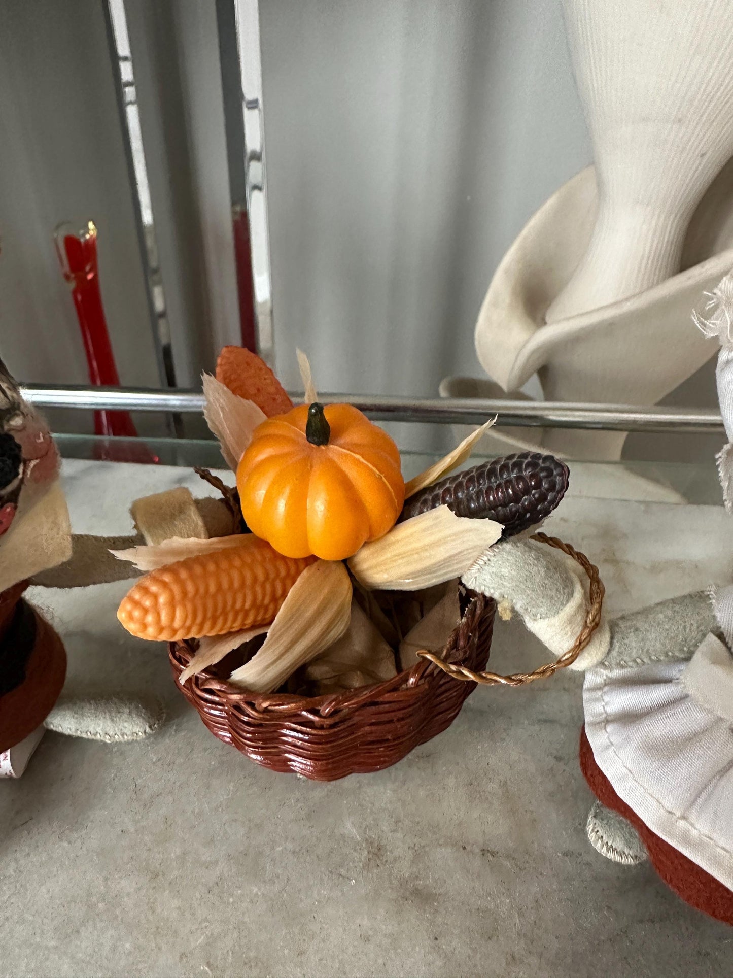 Annalee Mobilitee 7" Male Pilgrim & 6" Female Pilgrim Mice with Basket