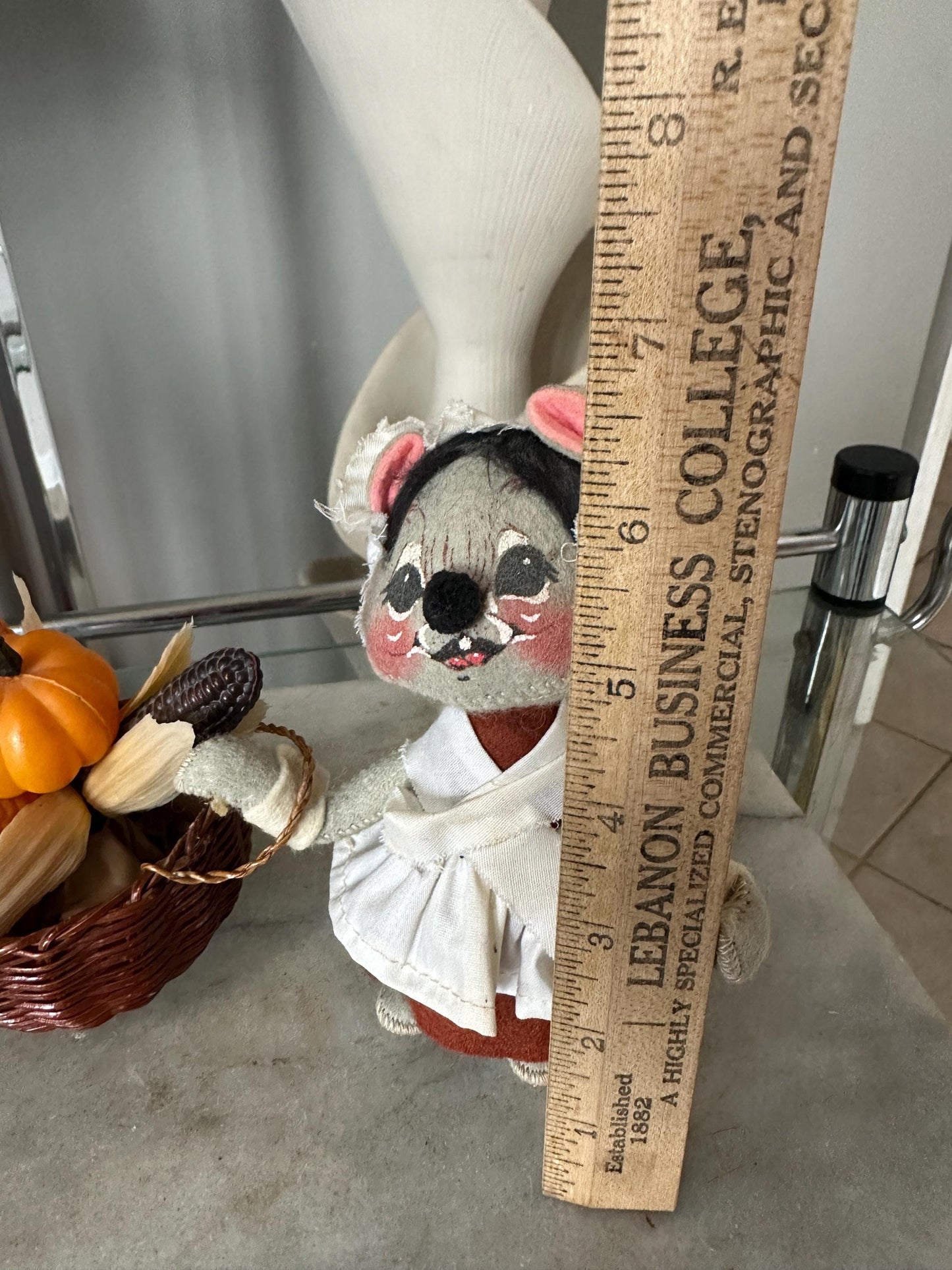 Annalee Mobilitee 7" Male Pilgrim & 6" Female Pilgrim Mice with Basket