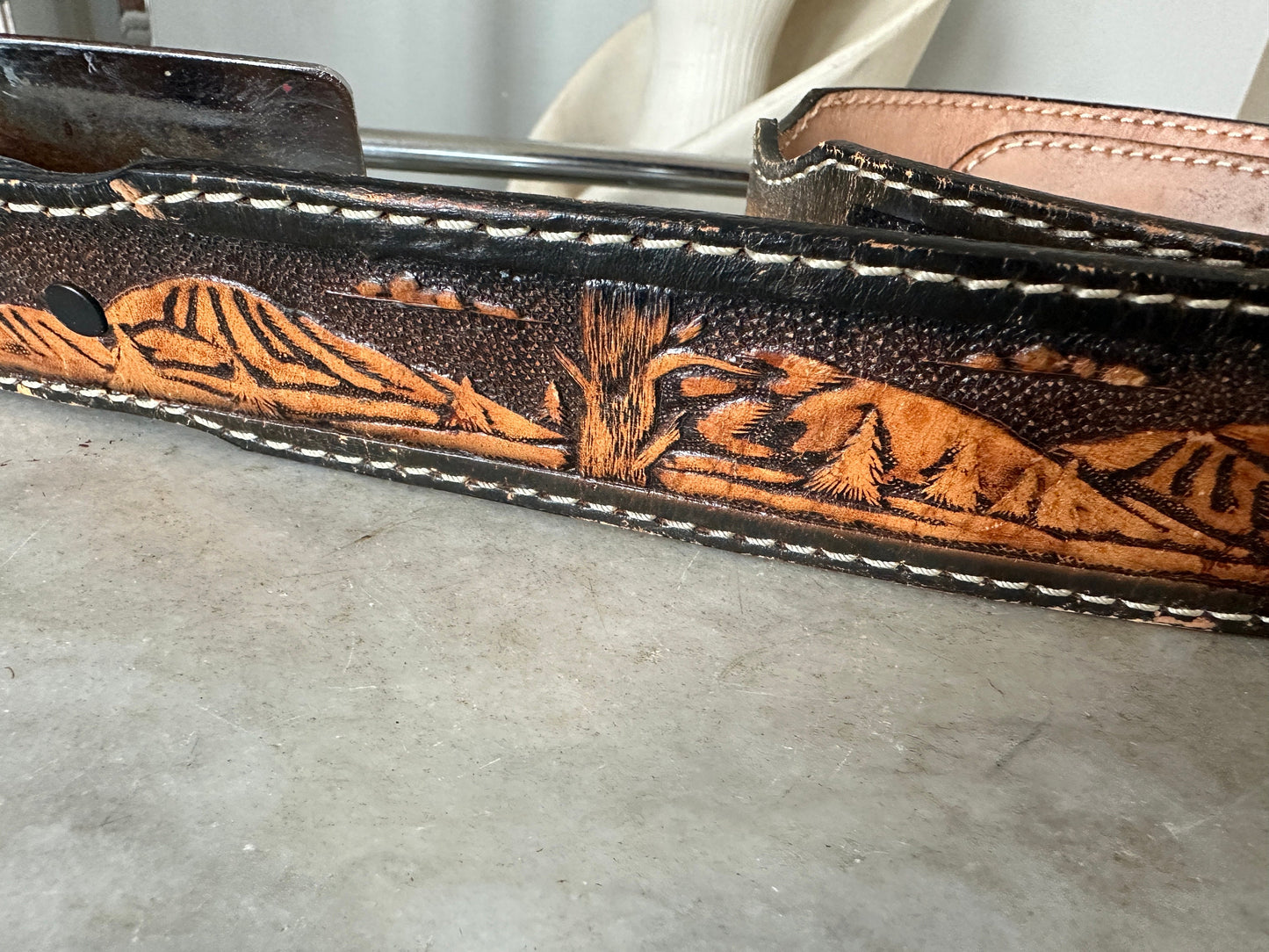 Vintage 1970s Tooled Leather Belt with Reading Railroad Buckle (Waist 40)