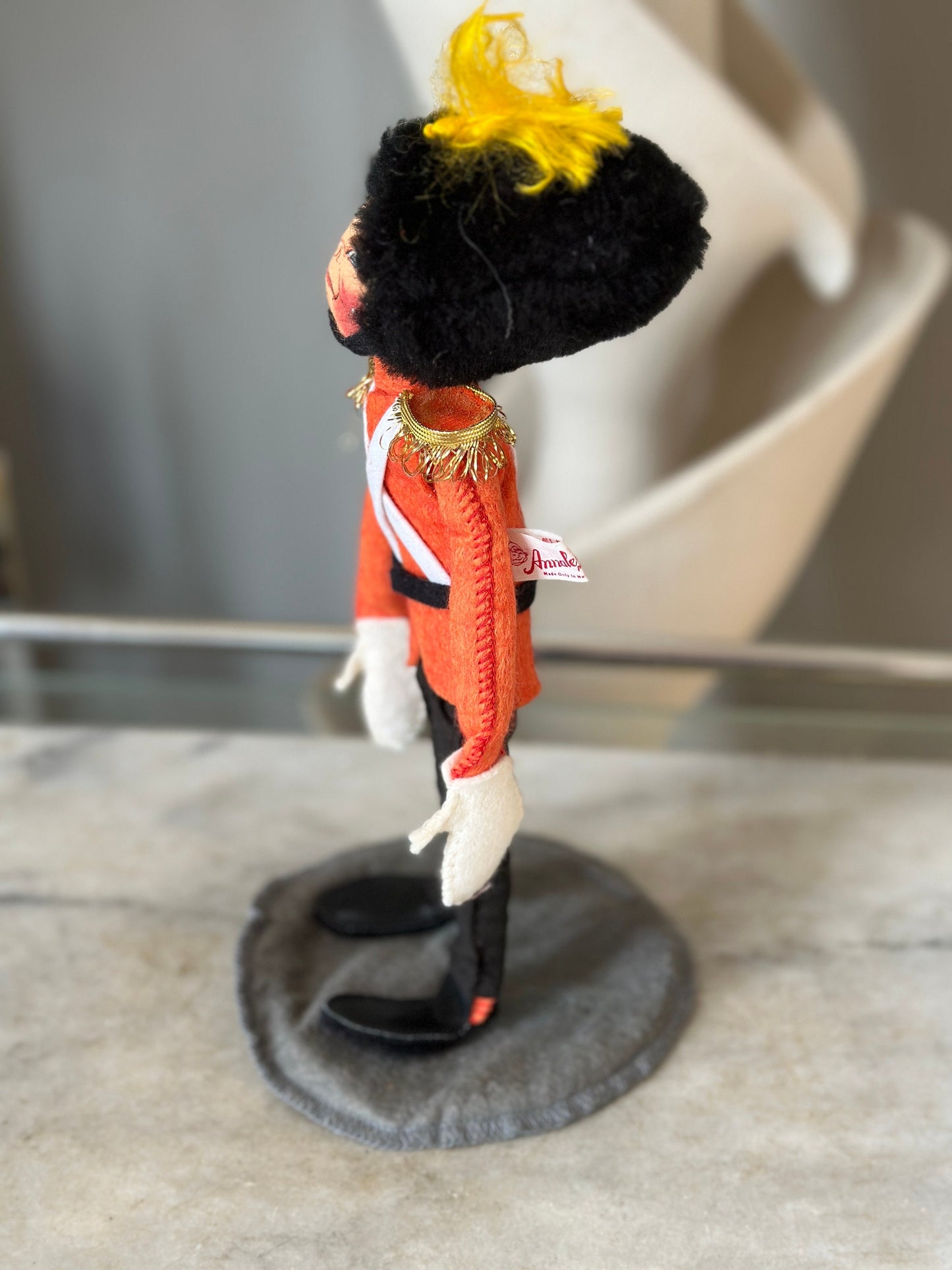 Annalee 10" Toy Soldier, British Guard 756088 Royal Yoeman England from 1988