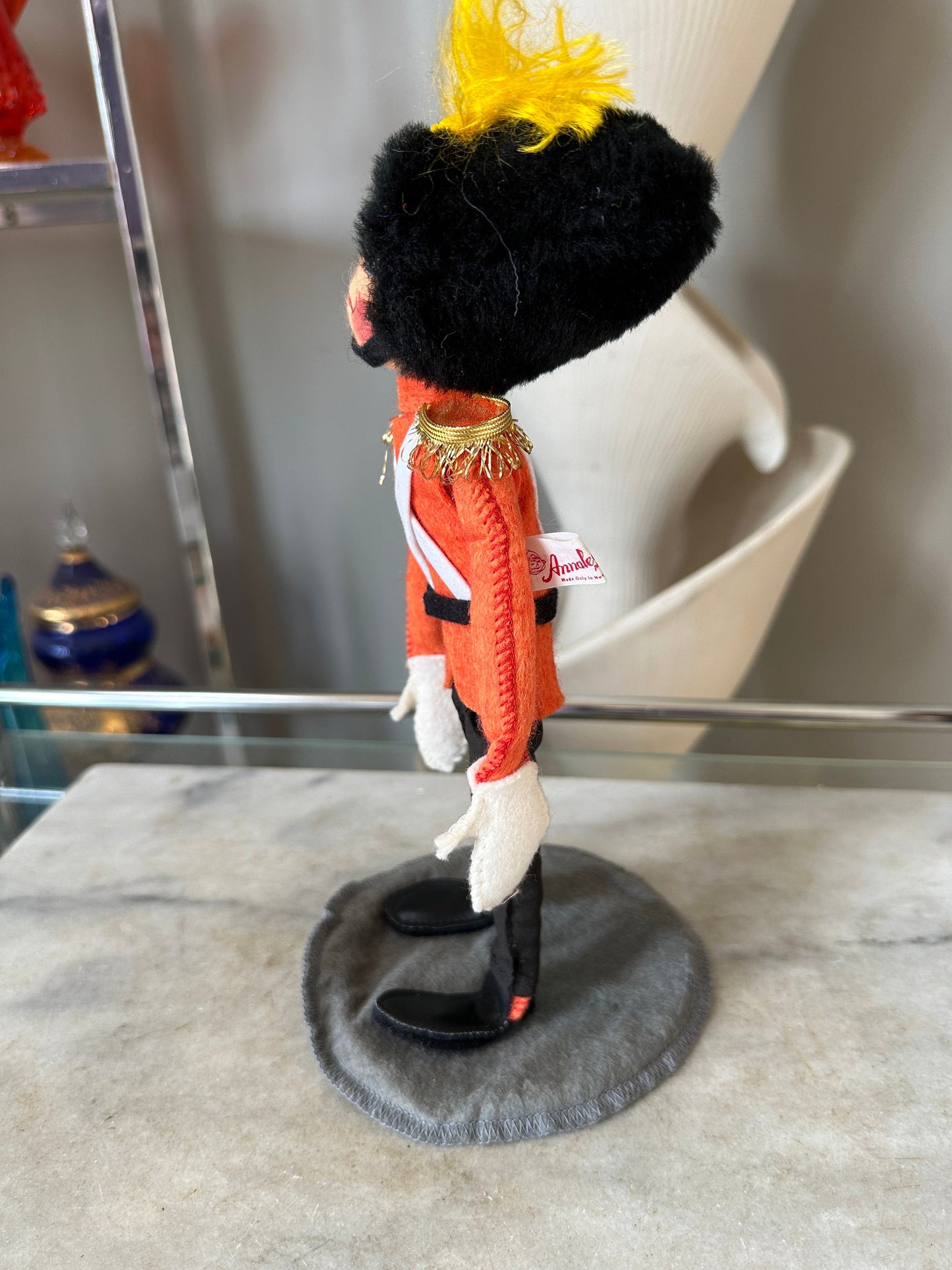 Annalee 10" Toy Soldier, British Guard 756088 Royal Yoeman England from 1988