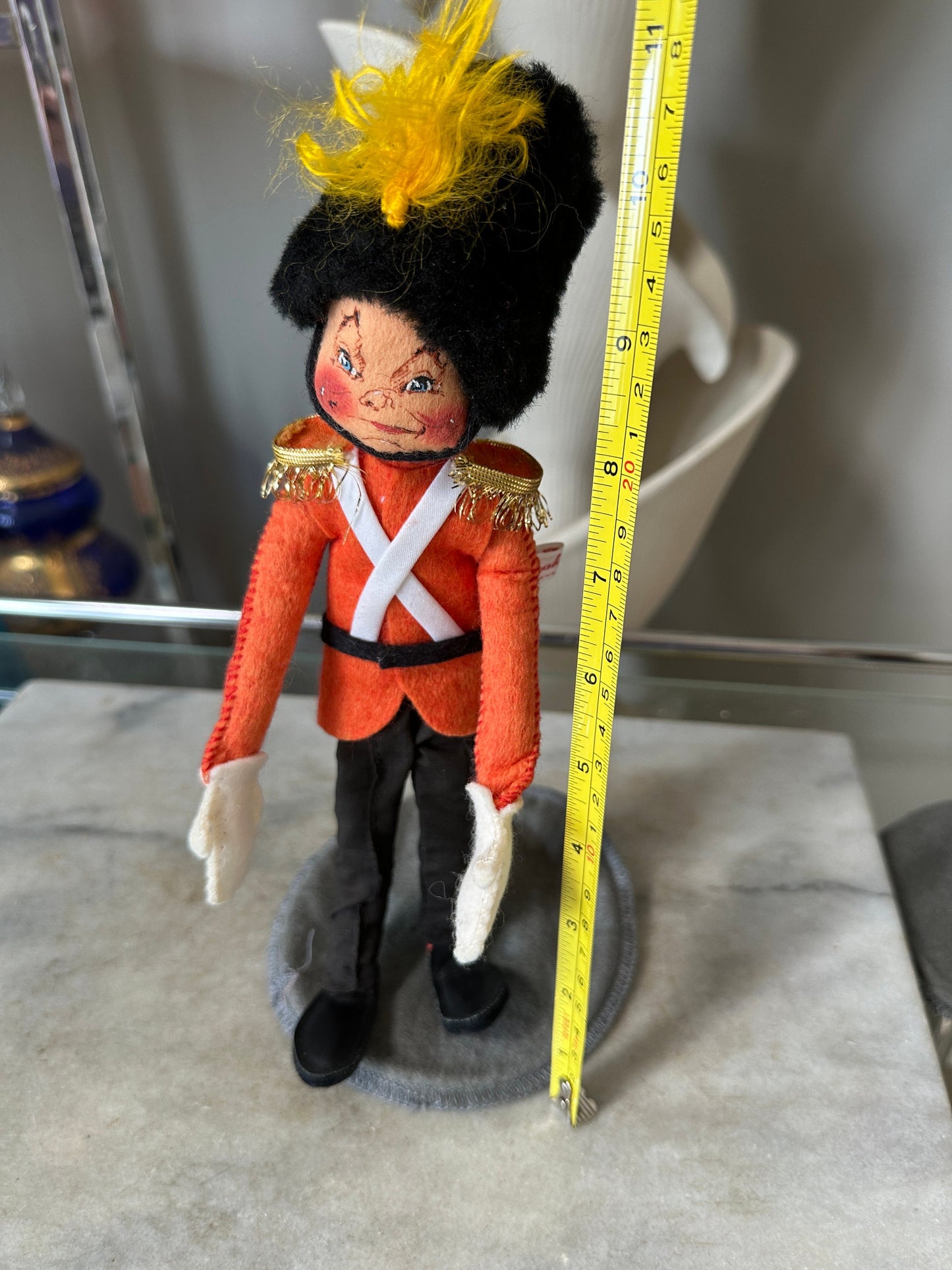 Annalee 10" Toy Soldier, British Guard 756088 Royal Yoeman England from 1988