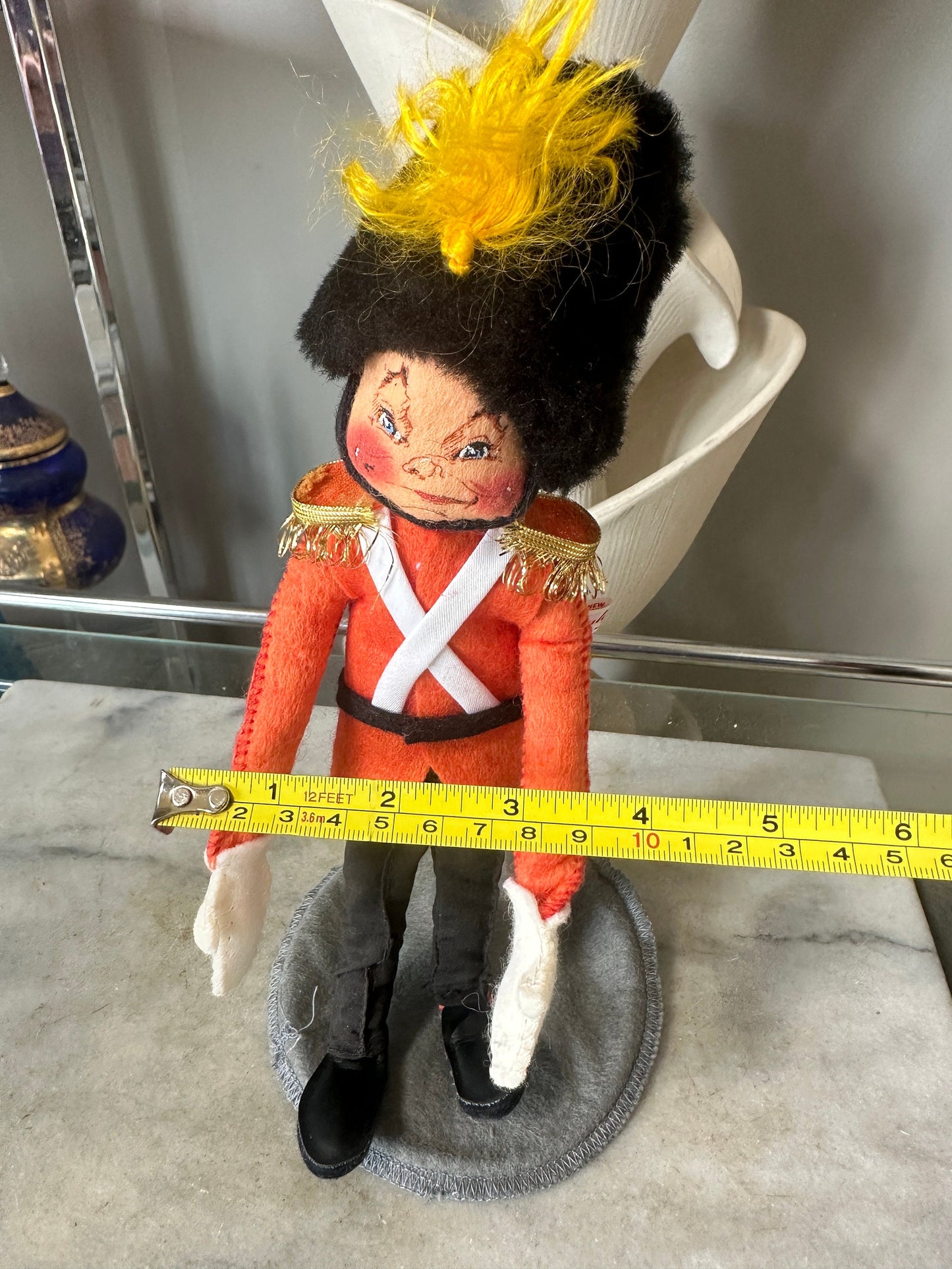 Annalee 10" Toy Soldier, British Guard 756088 Royal Yoeman England from 1988