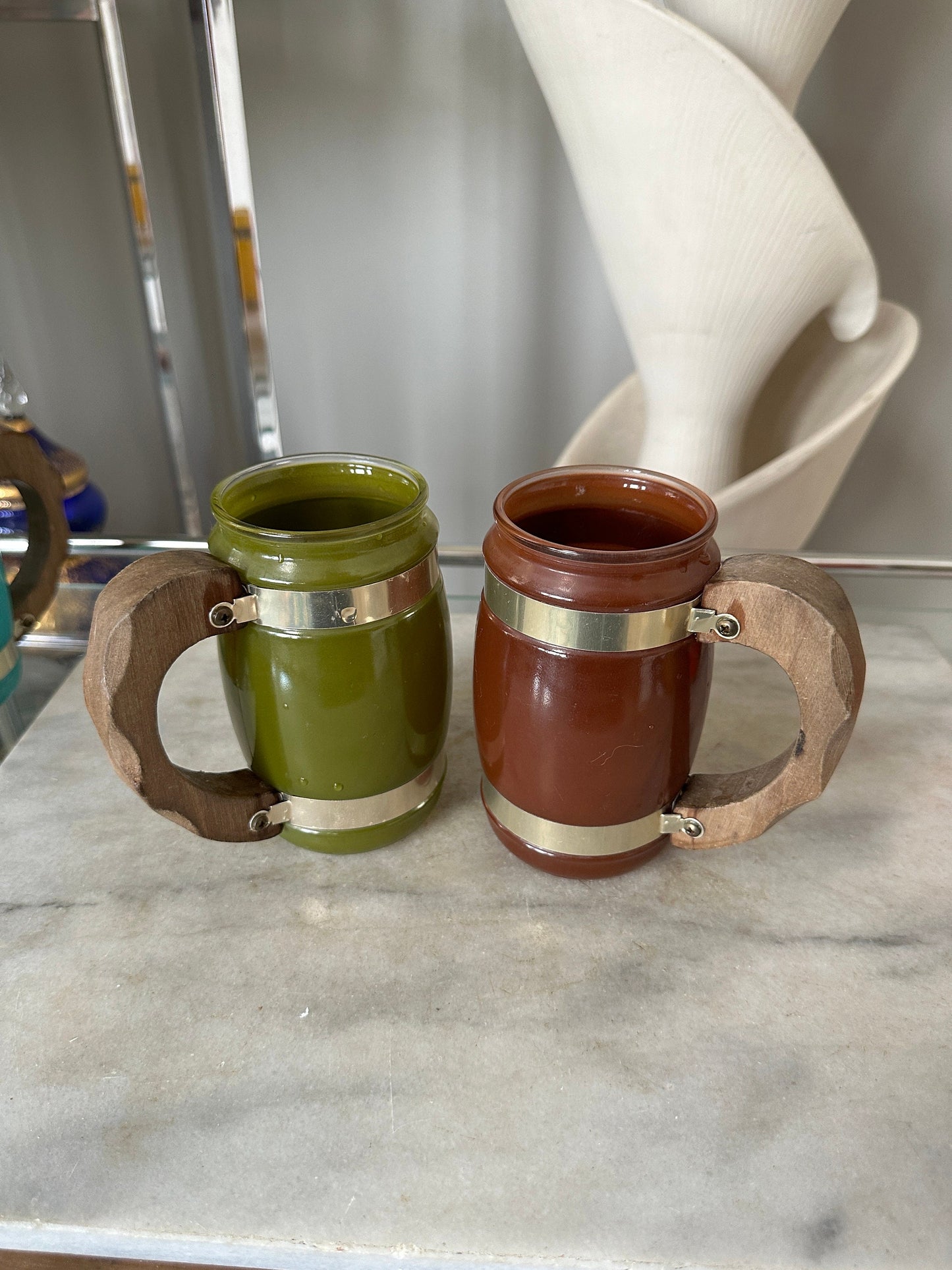 Set of 6 Siesta Ware Glass Beer Mugs with Wooden Handles: Vintage Barware