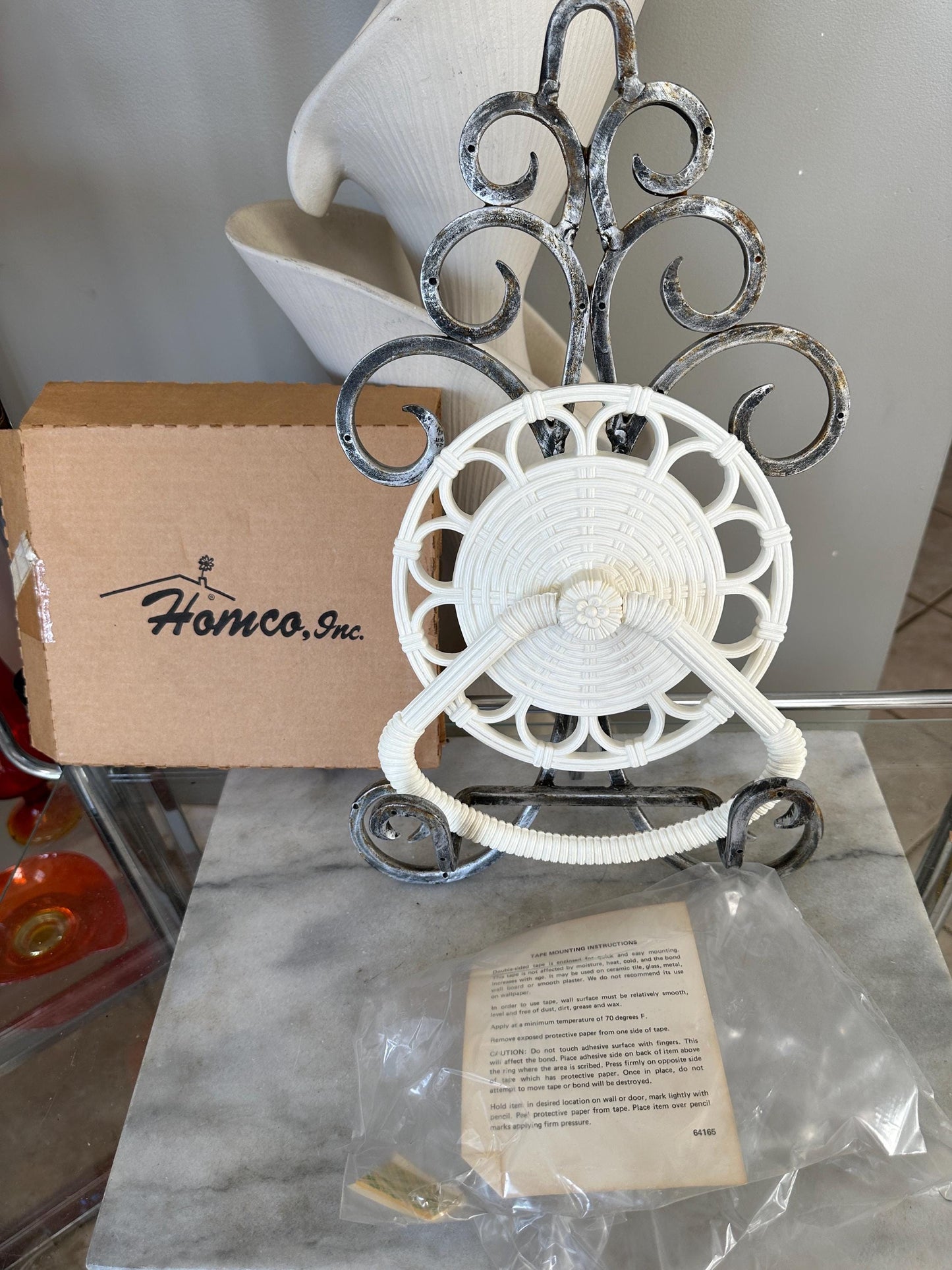 Vintage Homco Vintage Hand Towel Ring | No 1746-1 AB NOS
