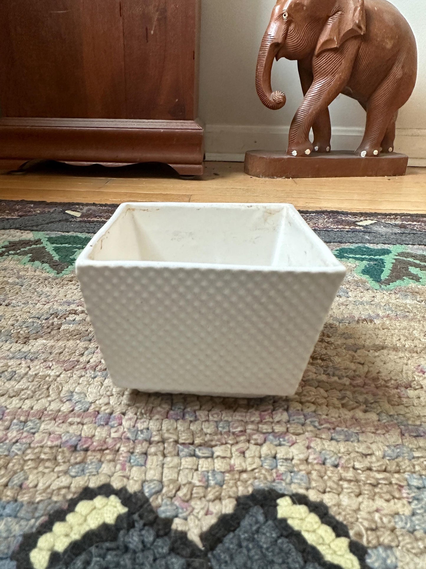 Vintage Brush (McCoy) 101 White Diamond Pattern Square Planter