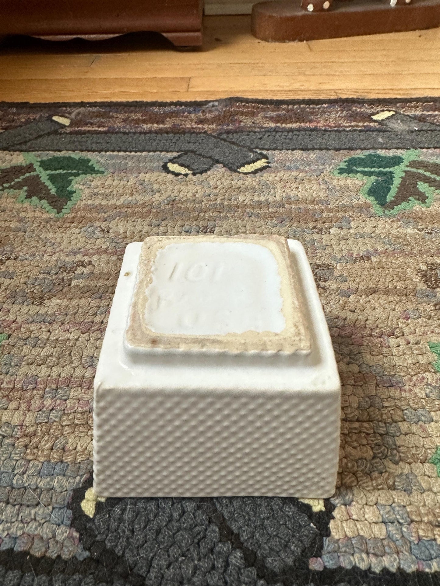 Vintage Brush (McCoy) 101 White Diamond Pattern Square Planter