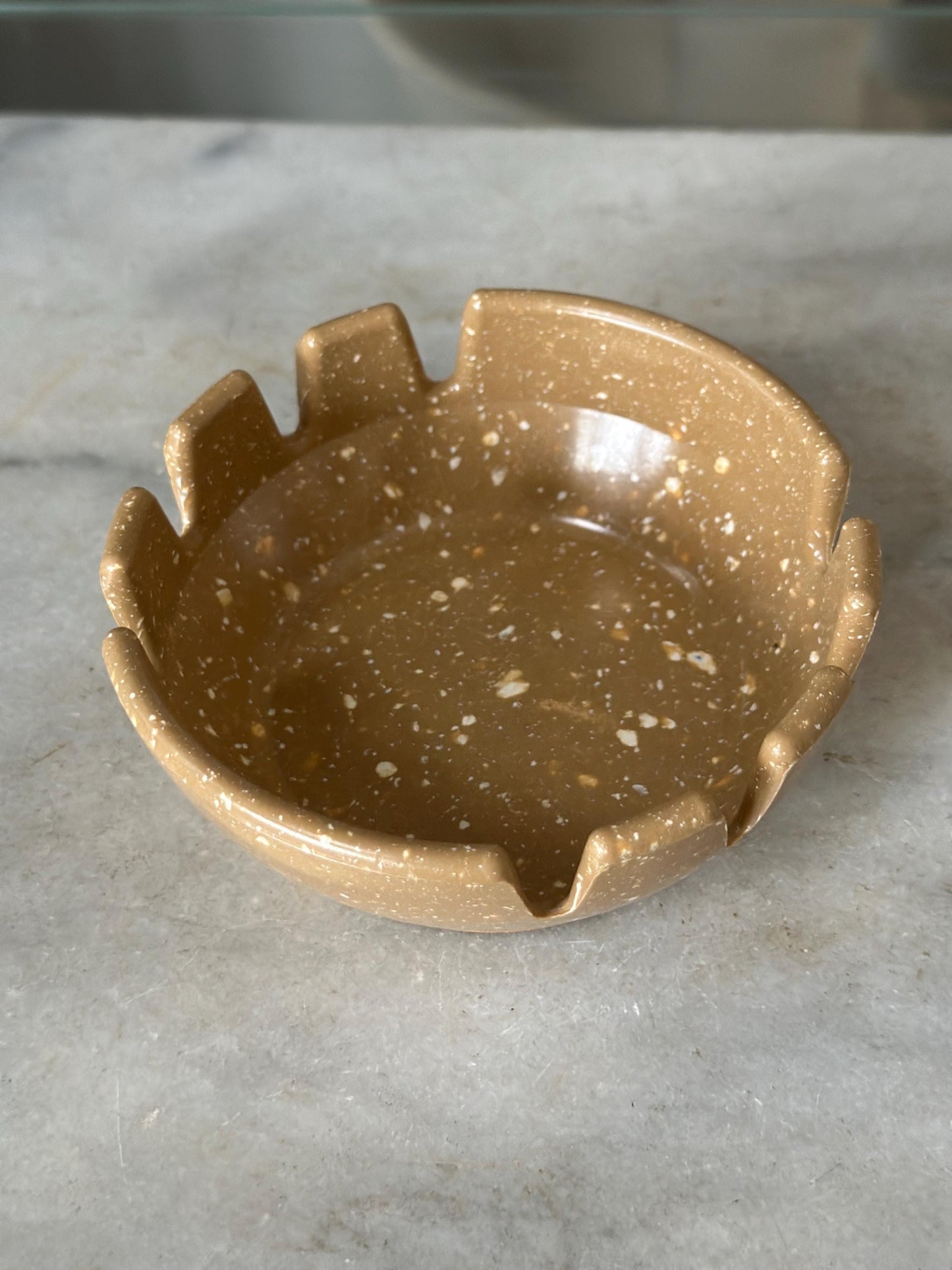 Vintage Synthetic Plastics Co. Tan / Brown White Speckled Confetti Ashtray Newark NJ