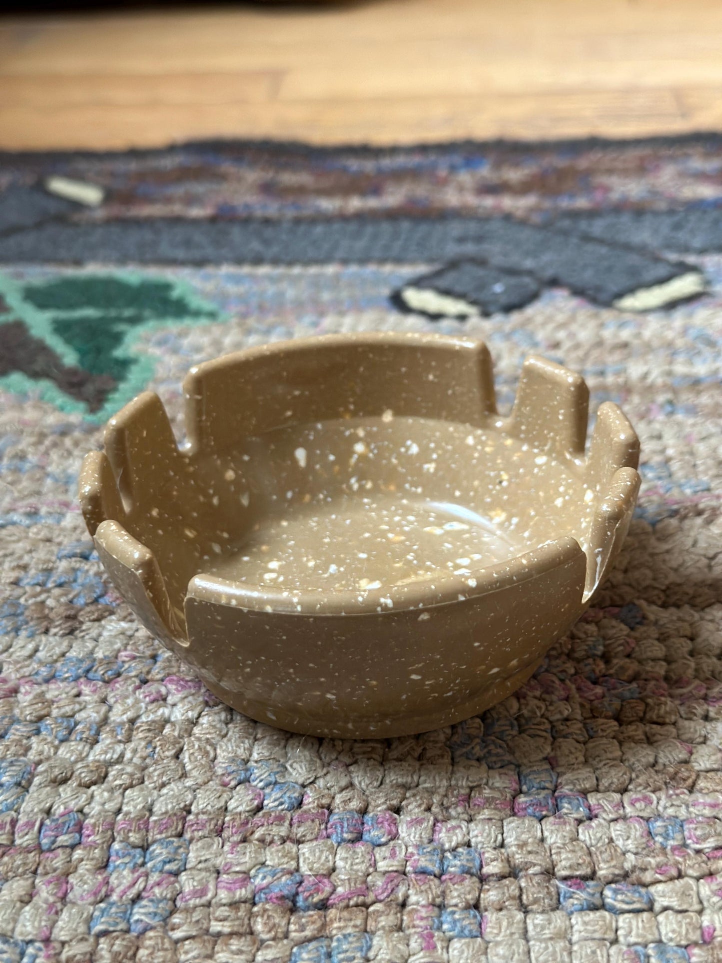Vintage Synthetic Plastics Co. Tan / Brown White Speckled Confetti Ashtray Newark NJ
