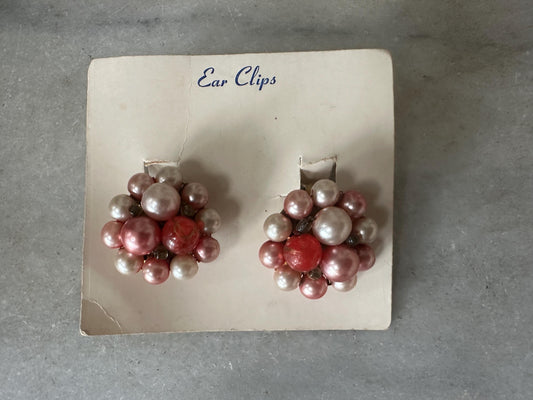 Vintage Japan Bead Cluster Clip On Earrings: Pink & Pearl Costume Jewelry