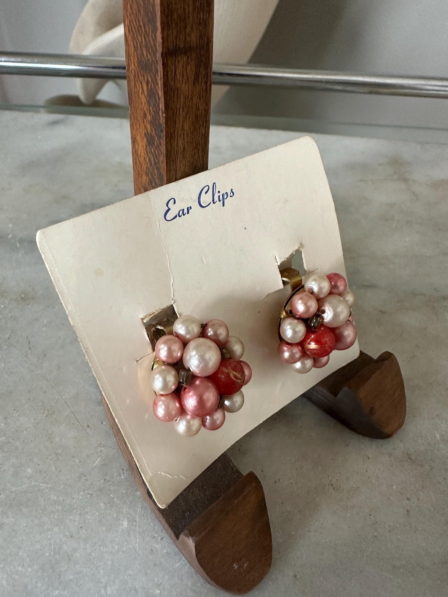 Vintage Japan Bead Cluster Clip On Earrings: Pink & Pearl Costume Jewelry
